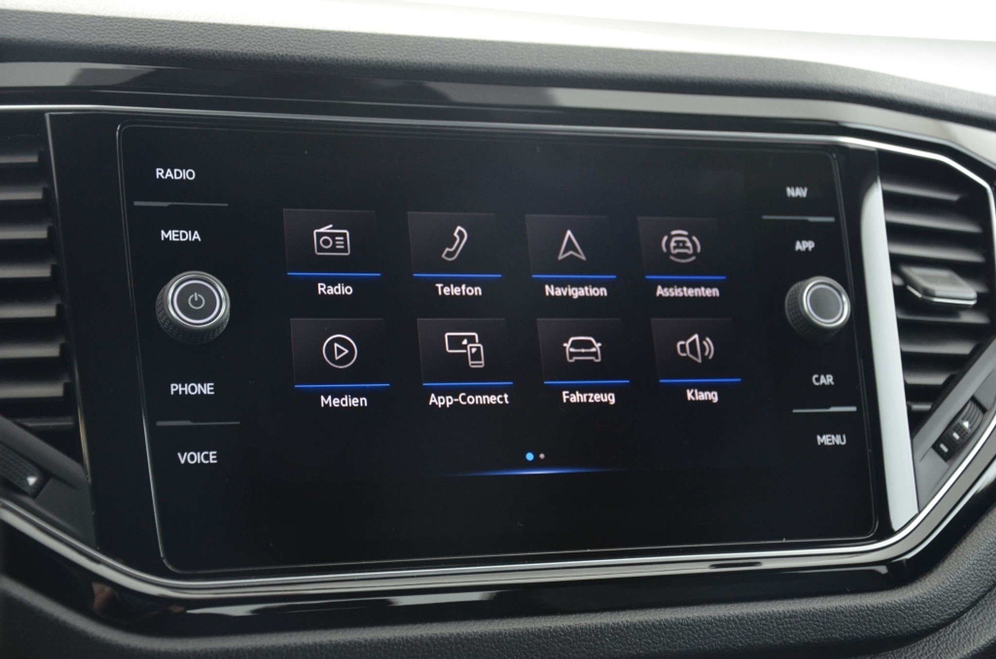 listing desktop thumbnail image 15