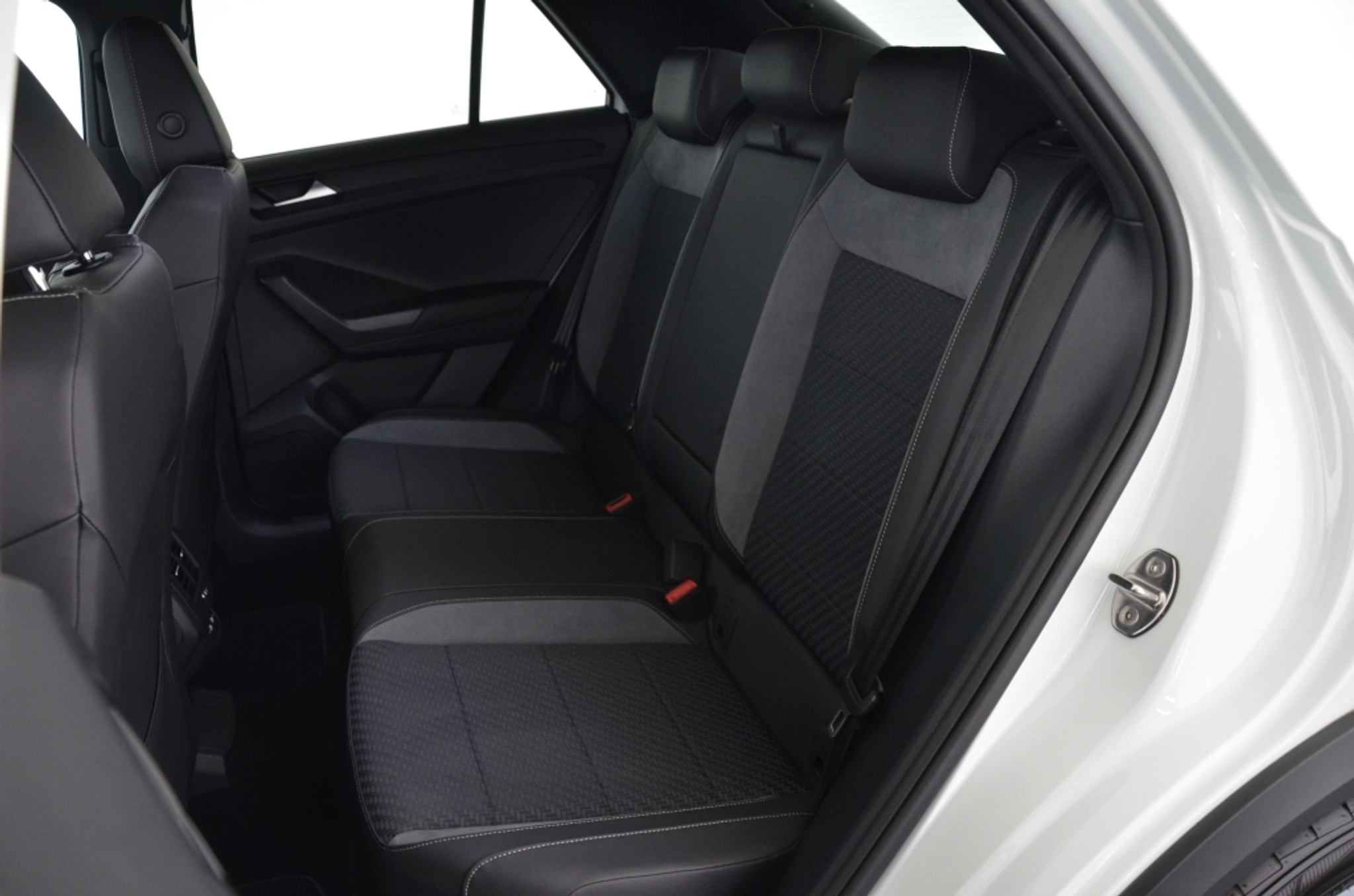 listing desktop thumbnail image 13