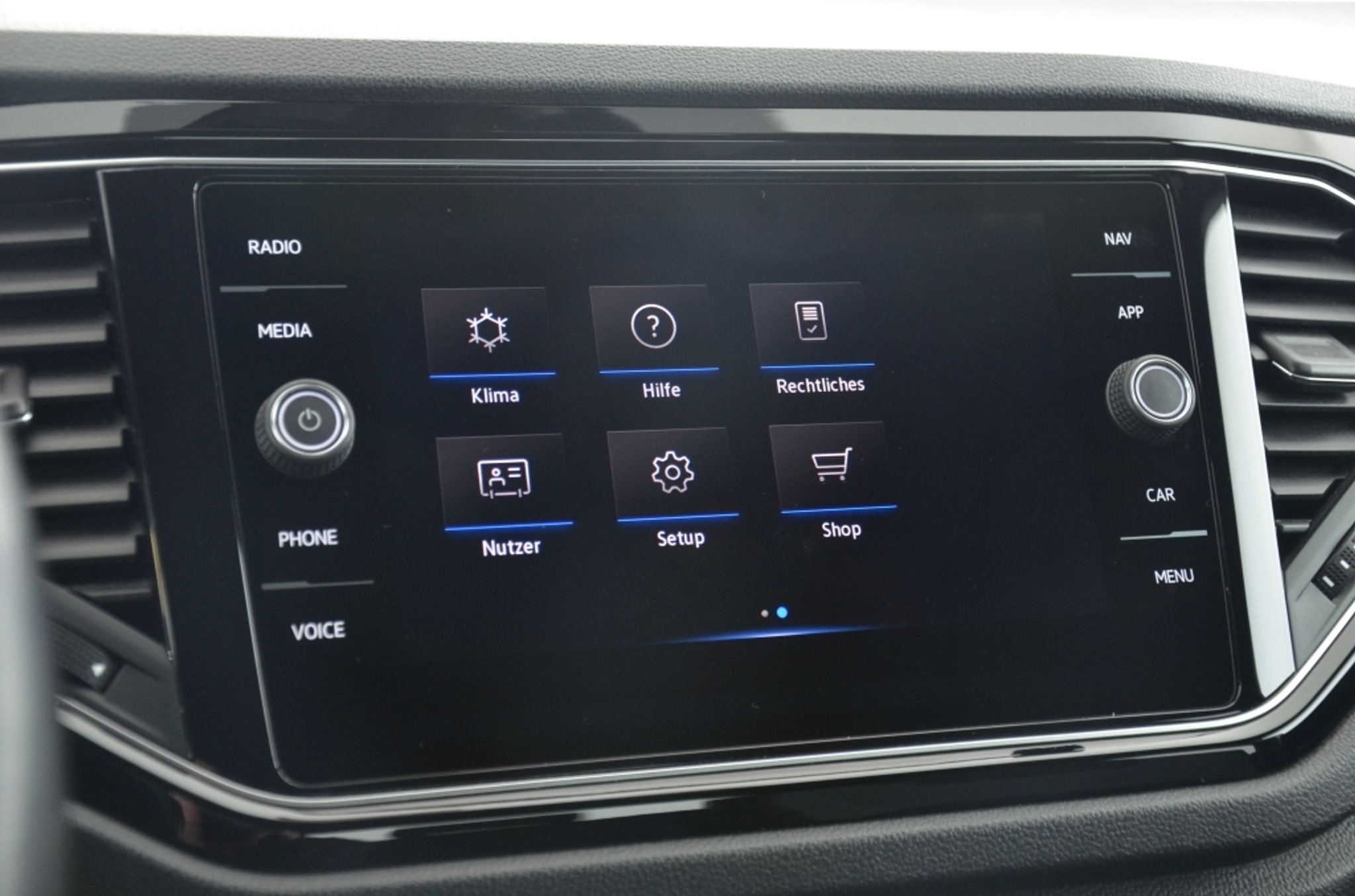listing desktop thumbnail image 16