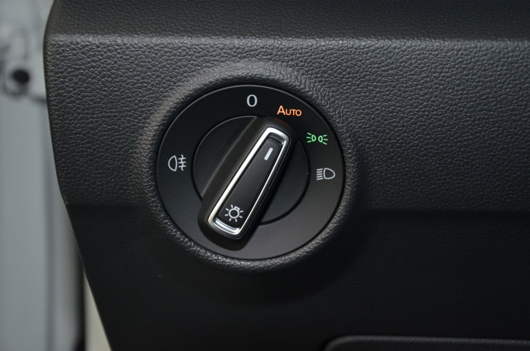 listing desktop thumbnail image 19