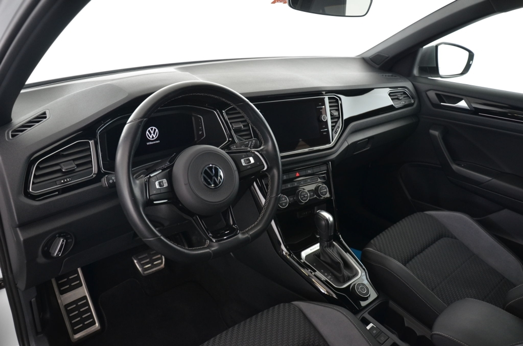 listing desktop thumbnail image 10