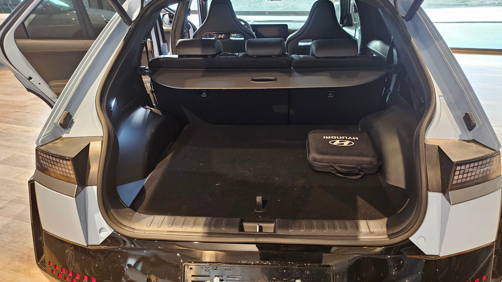 listing desktop thumbnail image 20