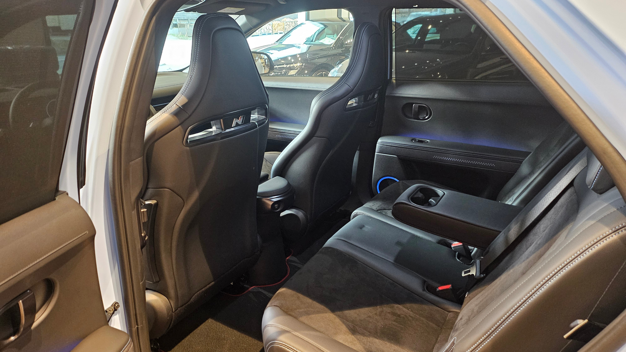 listing desktop thumbnail image 22