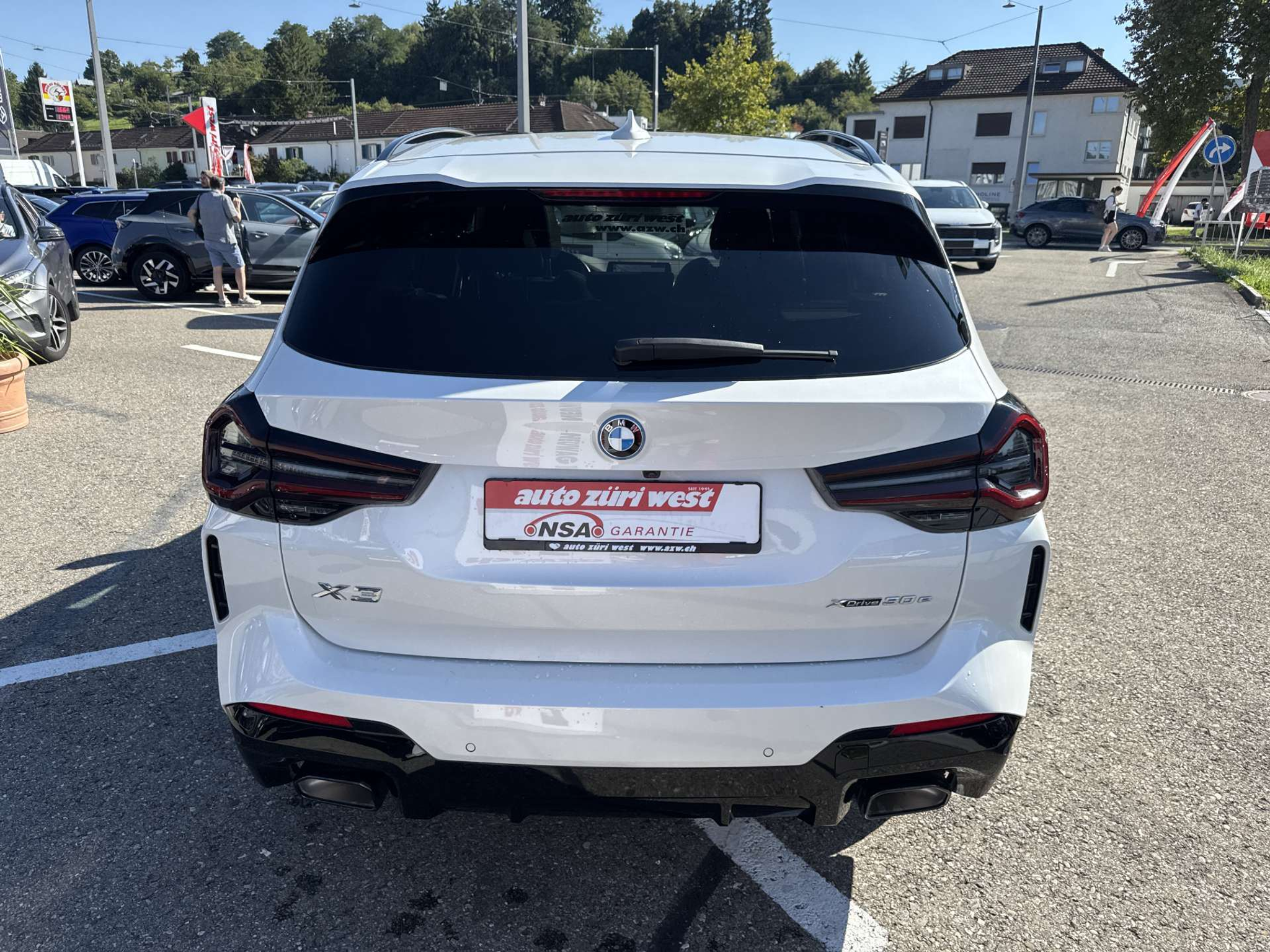 listing desktop thumbnail image 14