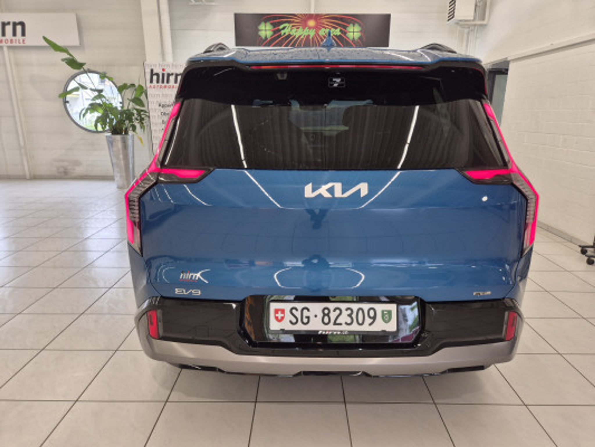 listing desktop thumbnail image 3