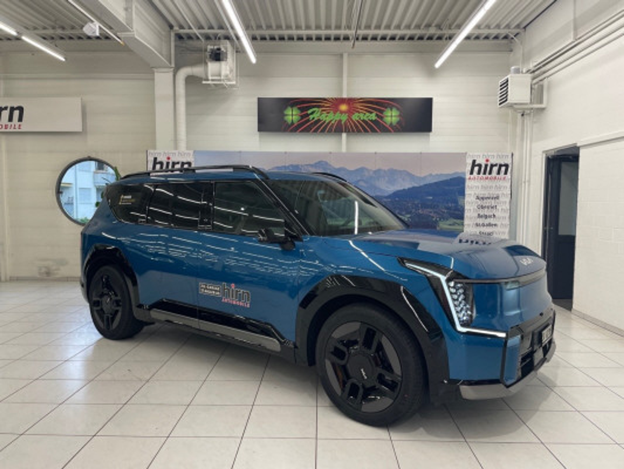 listing desktop thumbnail image 1