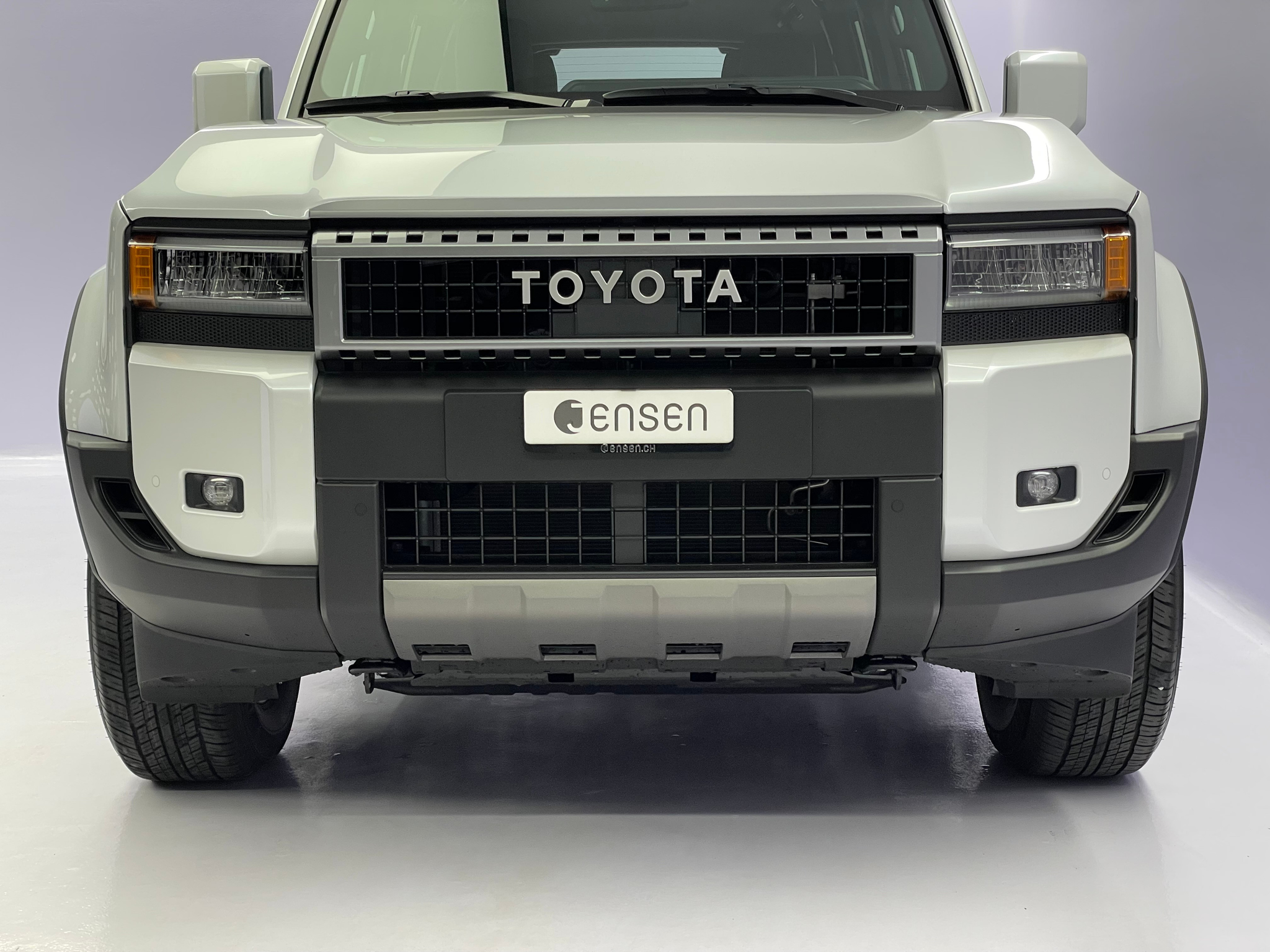 listing desktop thumbnail image 18