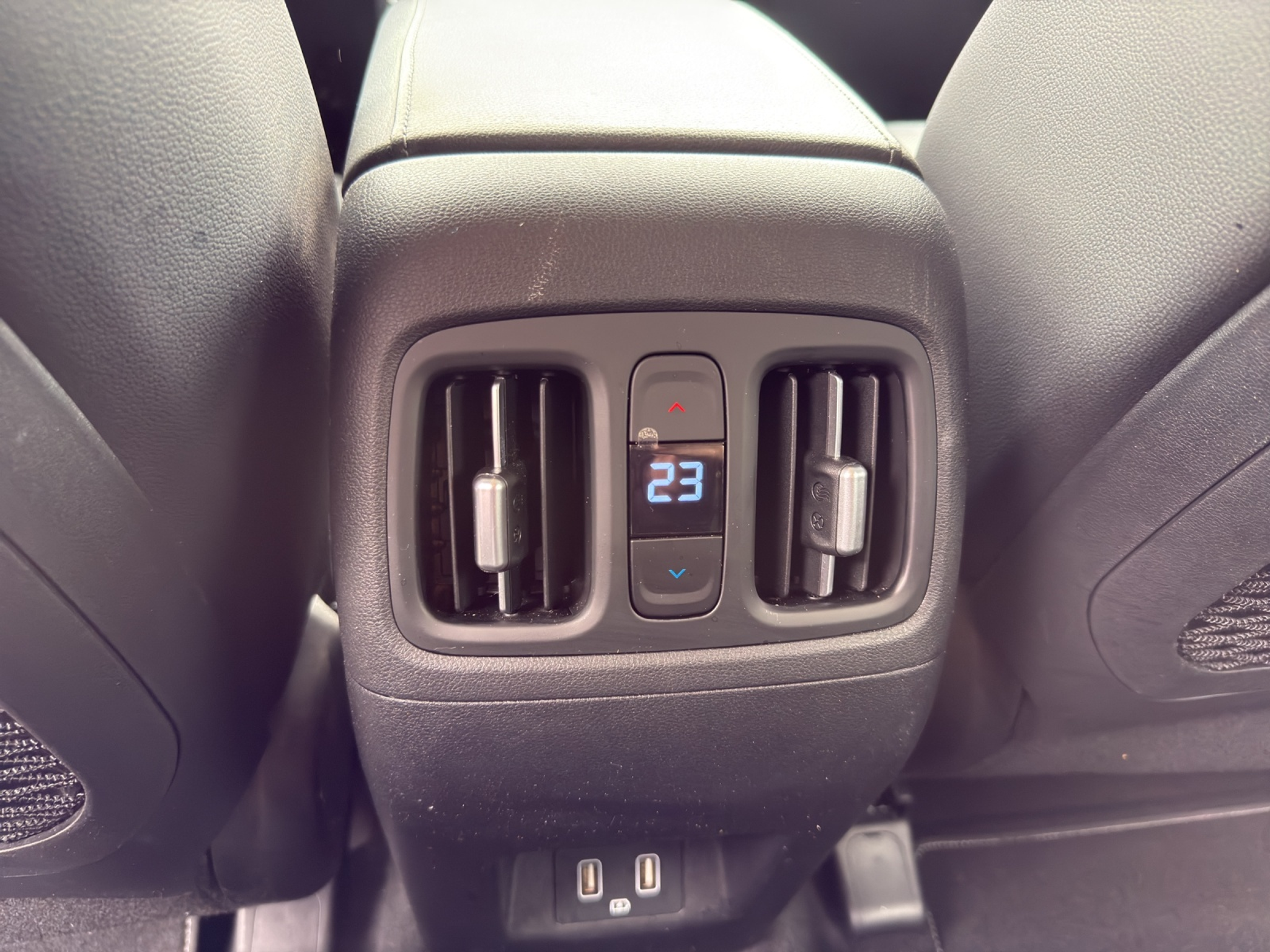 listing desktop thumbnail image 12