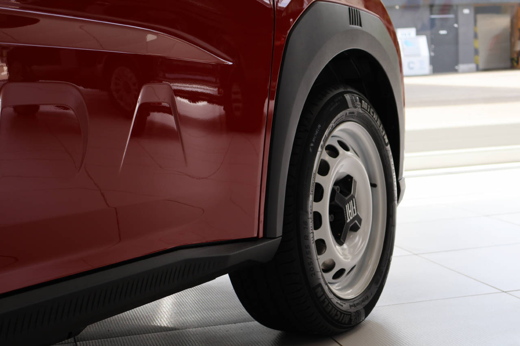 listing desktop thumbnail image 15