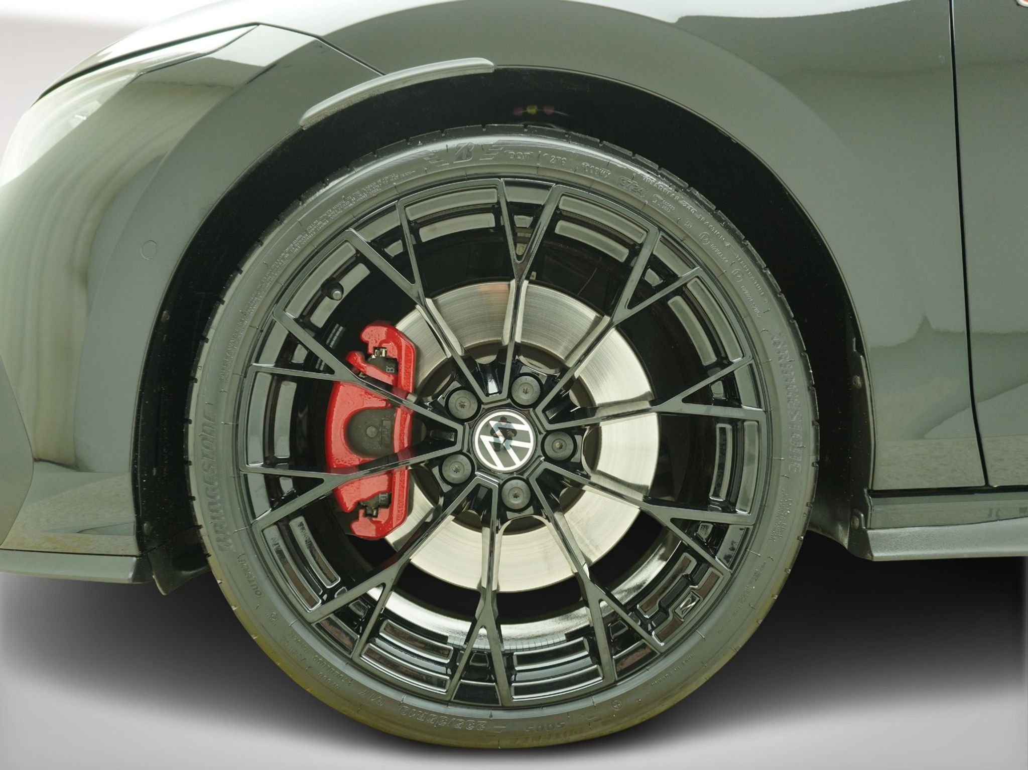 listing desktop thumbnail image 6