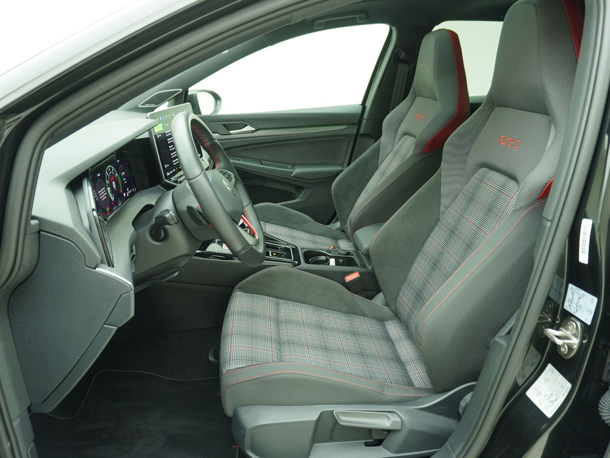 listing desktop thumbnail image 8