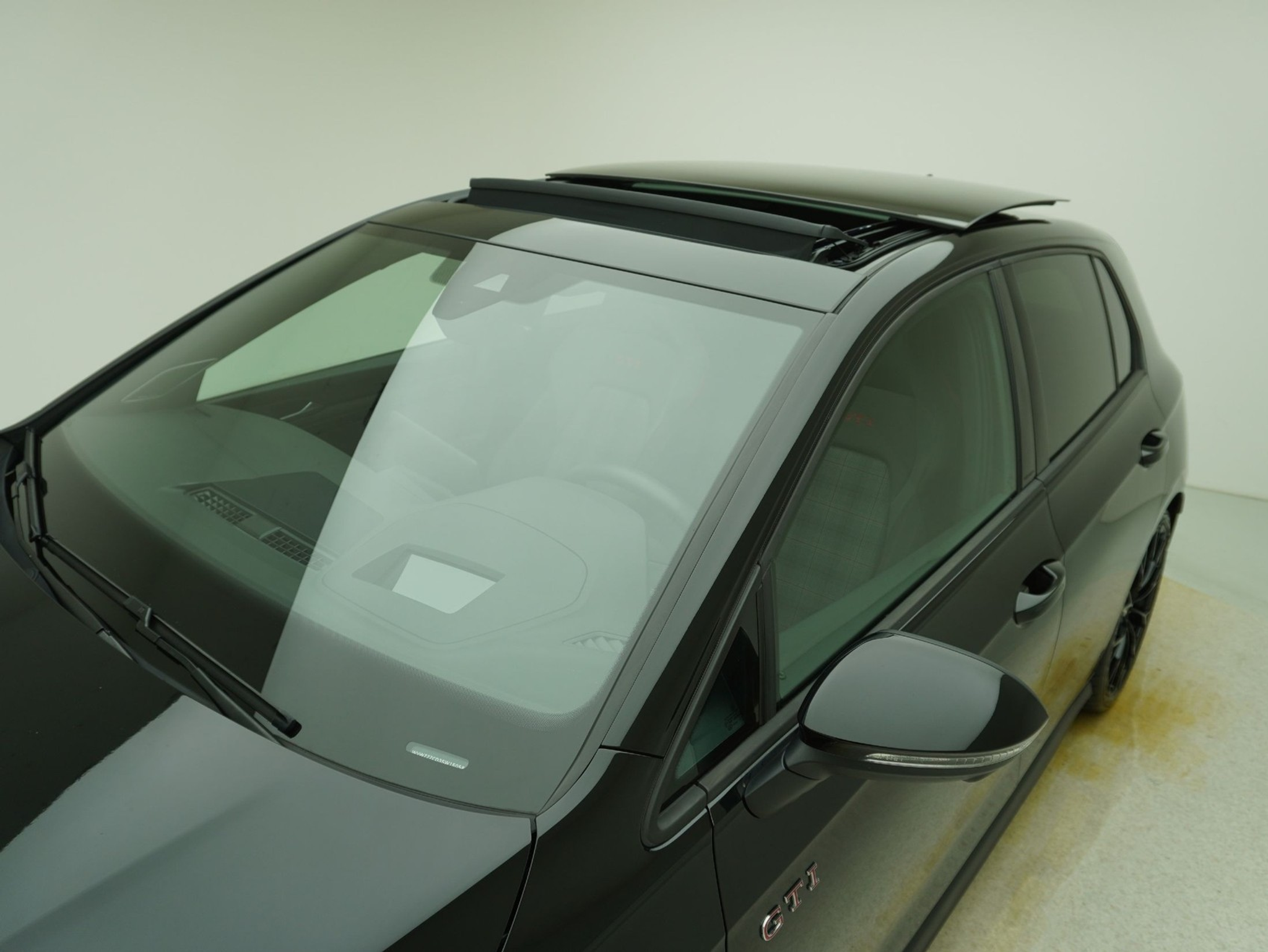 listing desktop thumbnail image 7