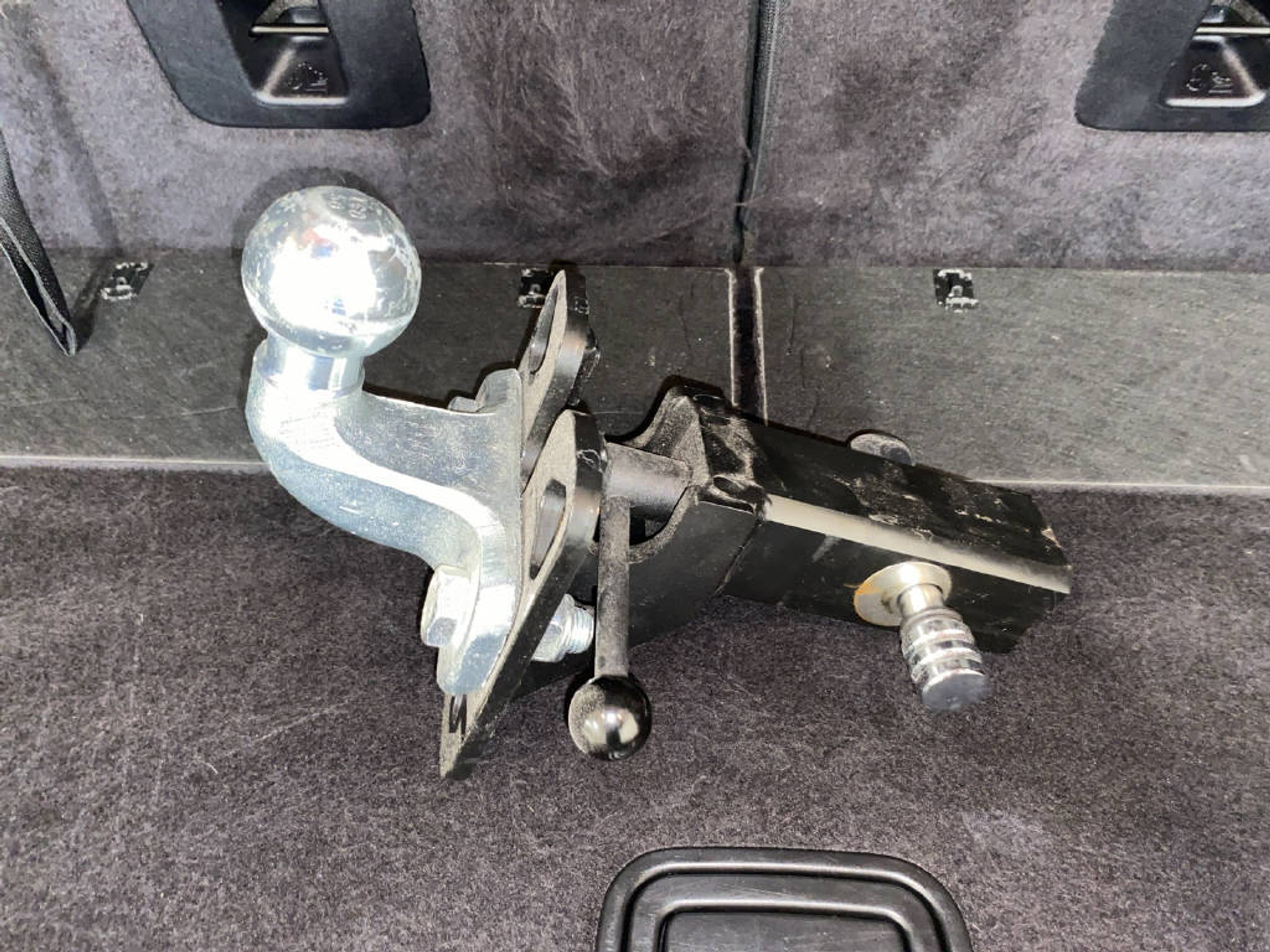 listing desktop thumbnail image 17