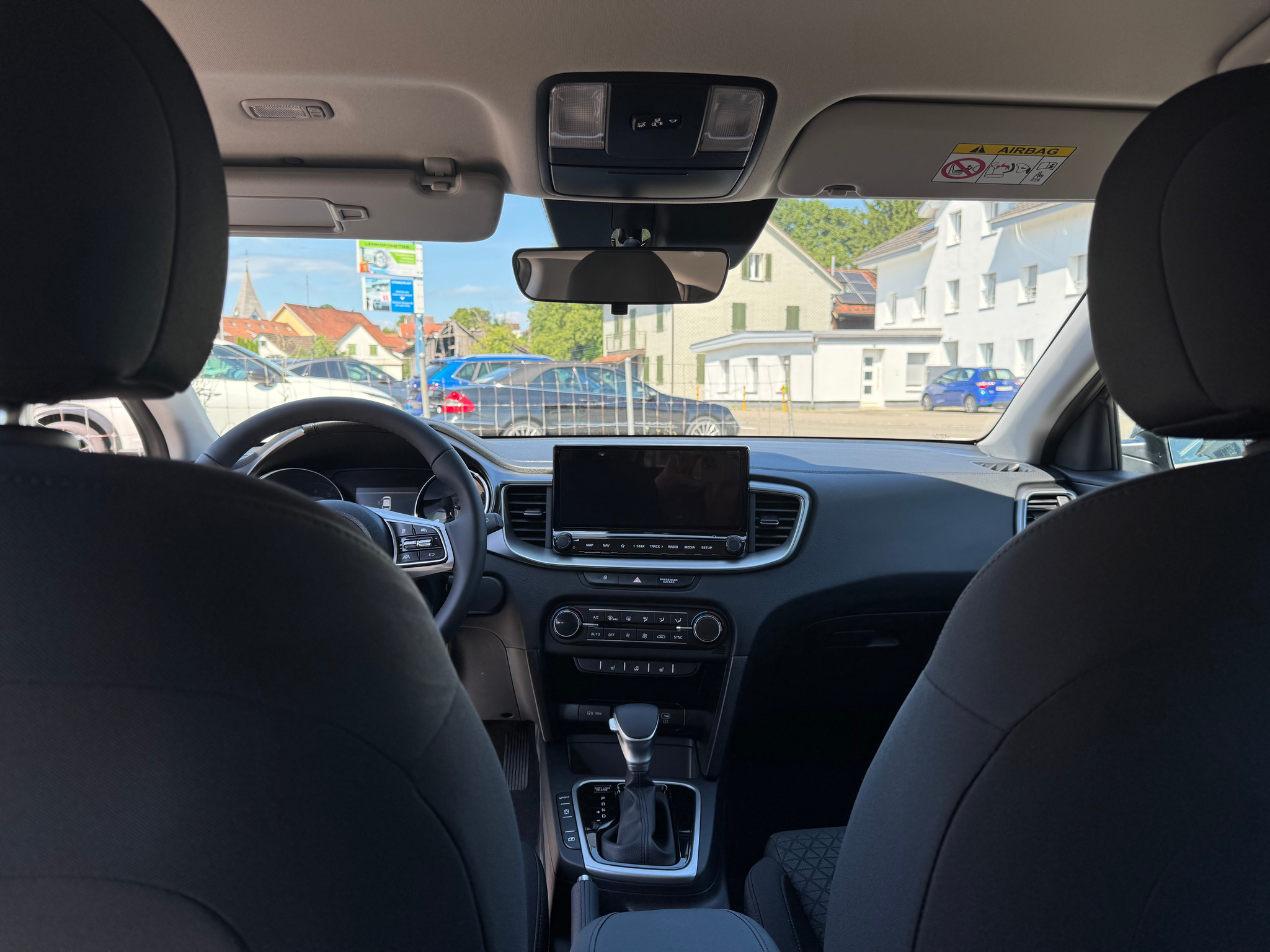 listing desktop thumbnail image 6