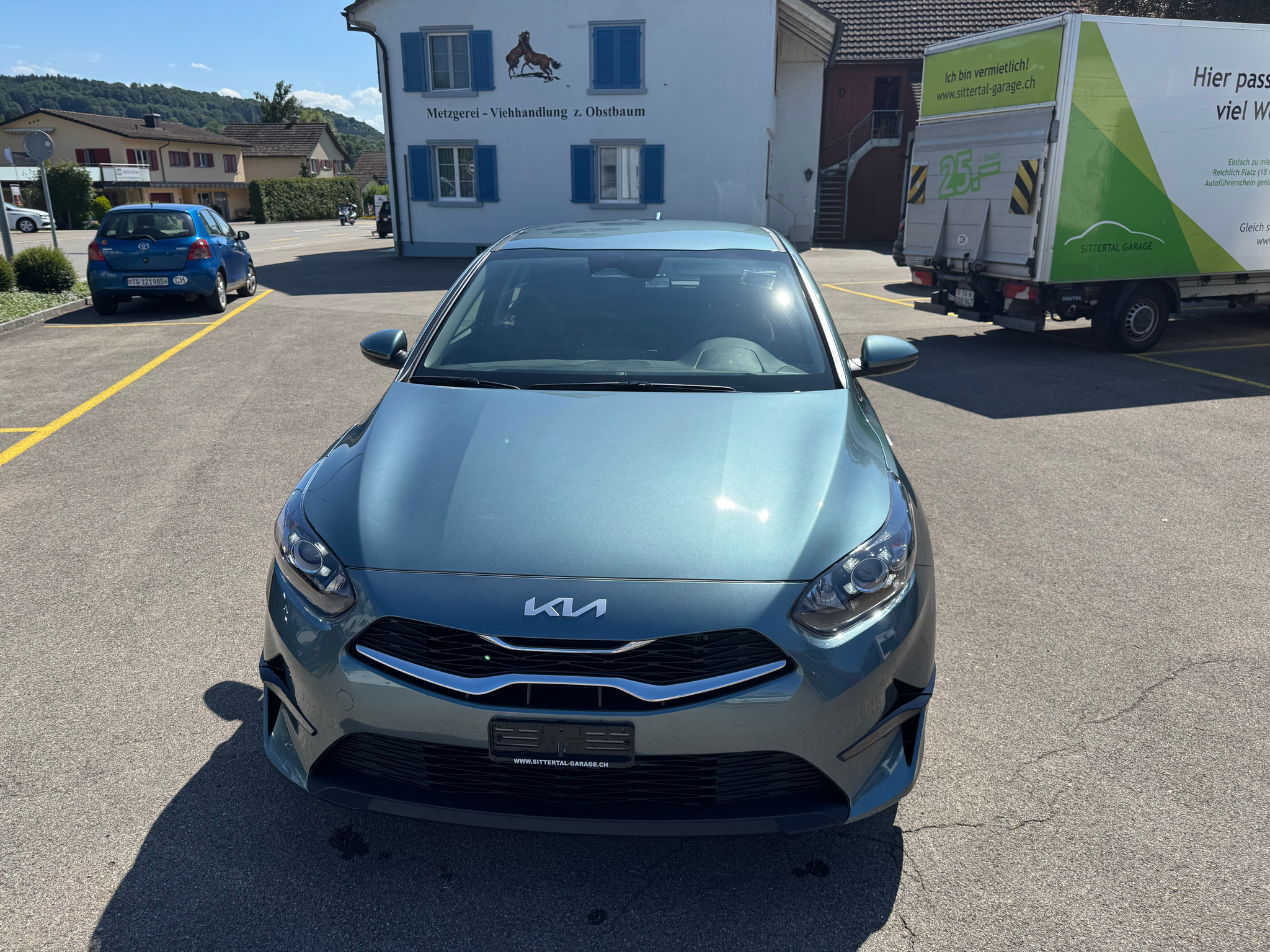 listing desktop thumbnail image 1