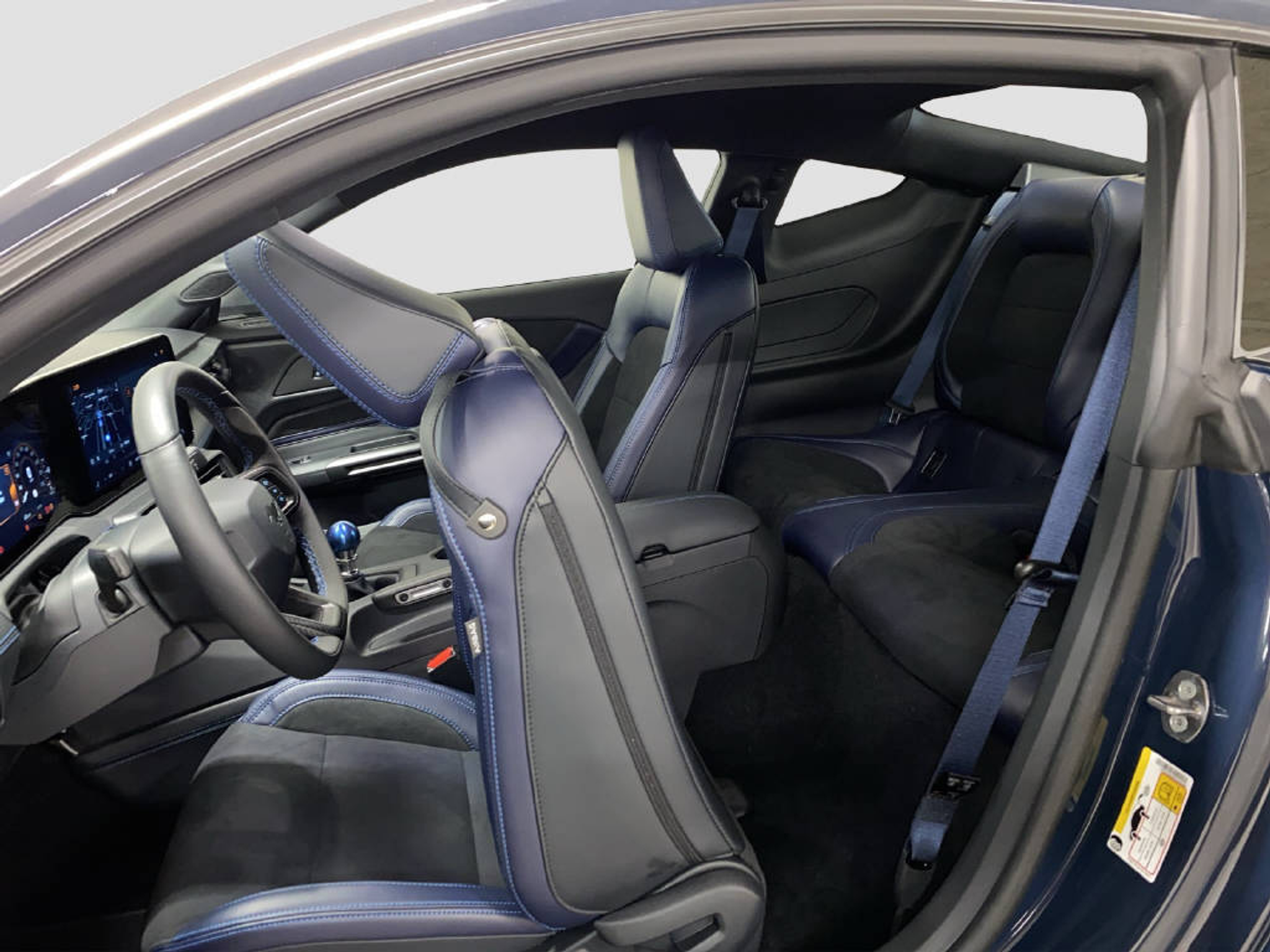 listing desktop thumbnail image 12