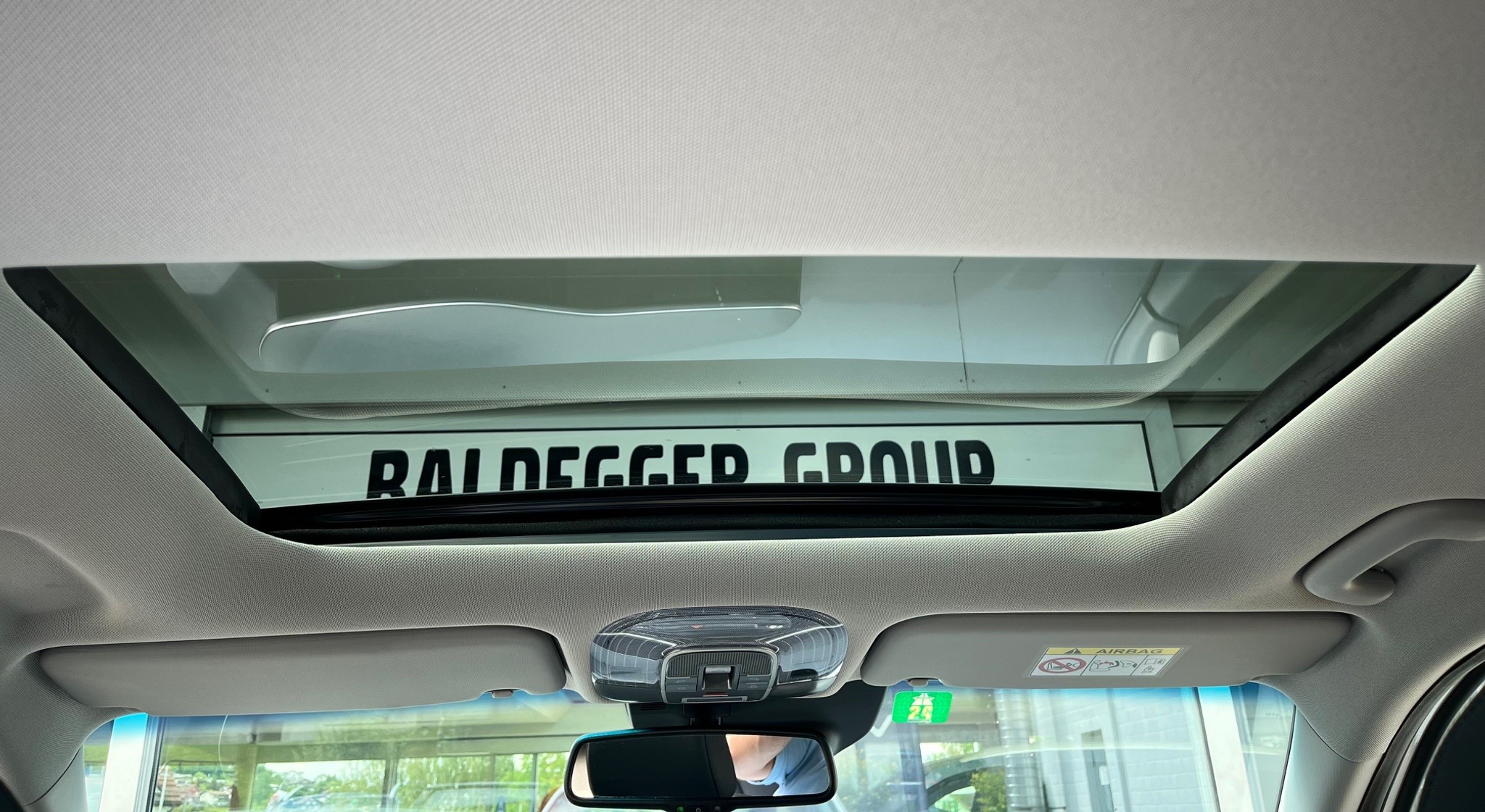 listing desktop thumbnail image 13