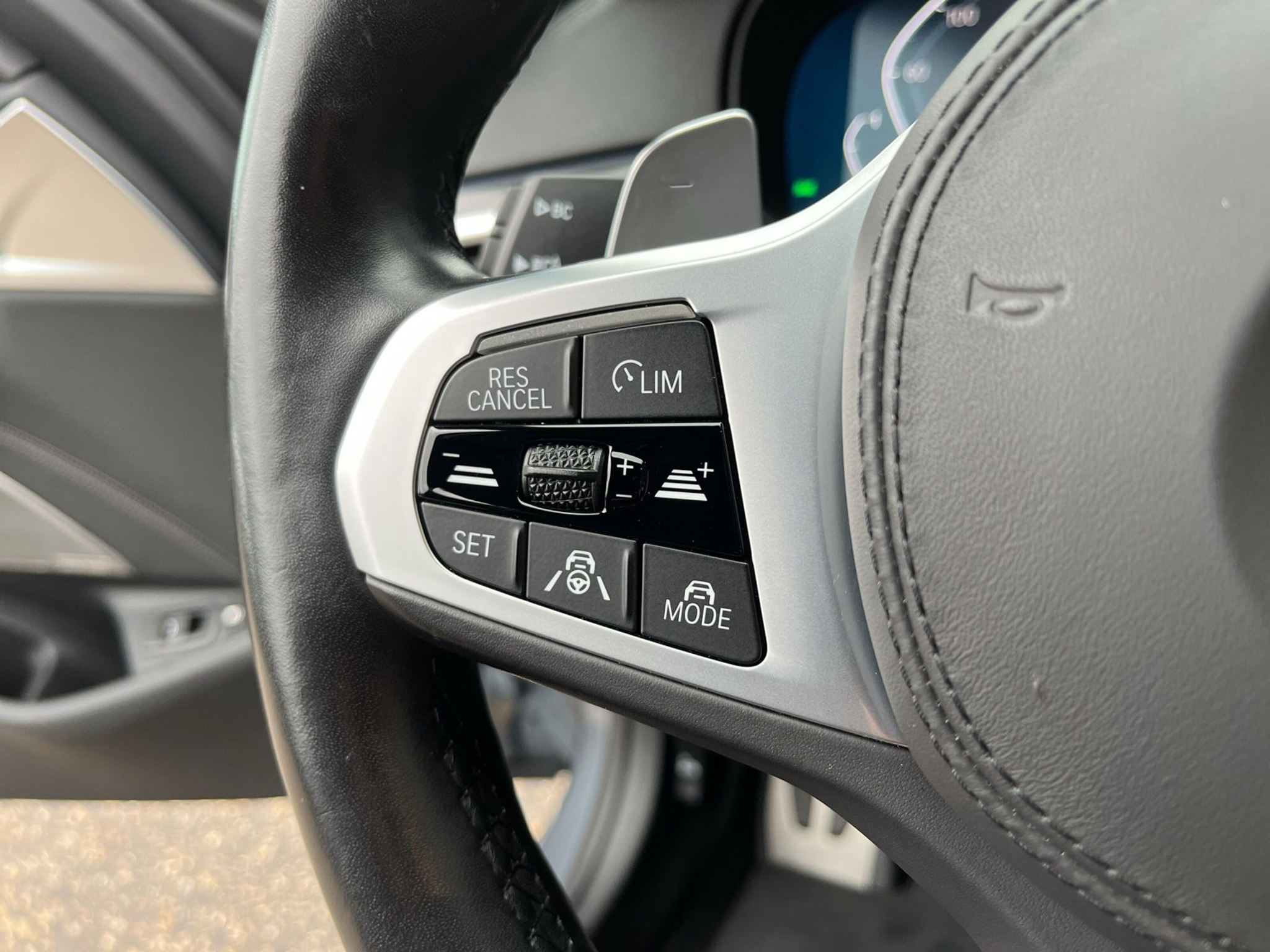 listing desktop thumbnail image 14