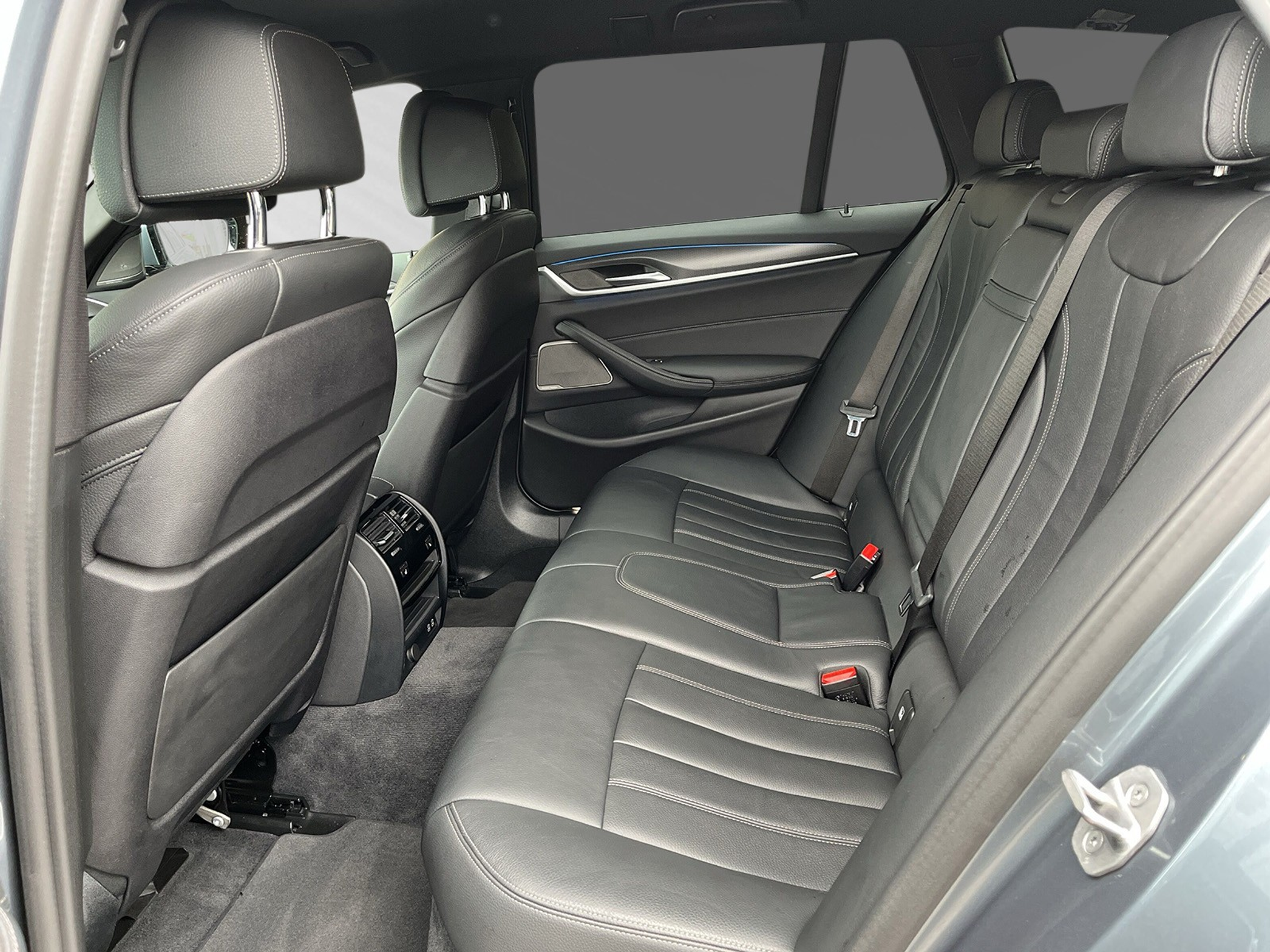 listing desktop thumbnail image 6