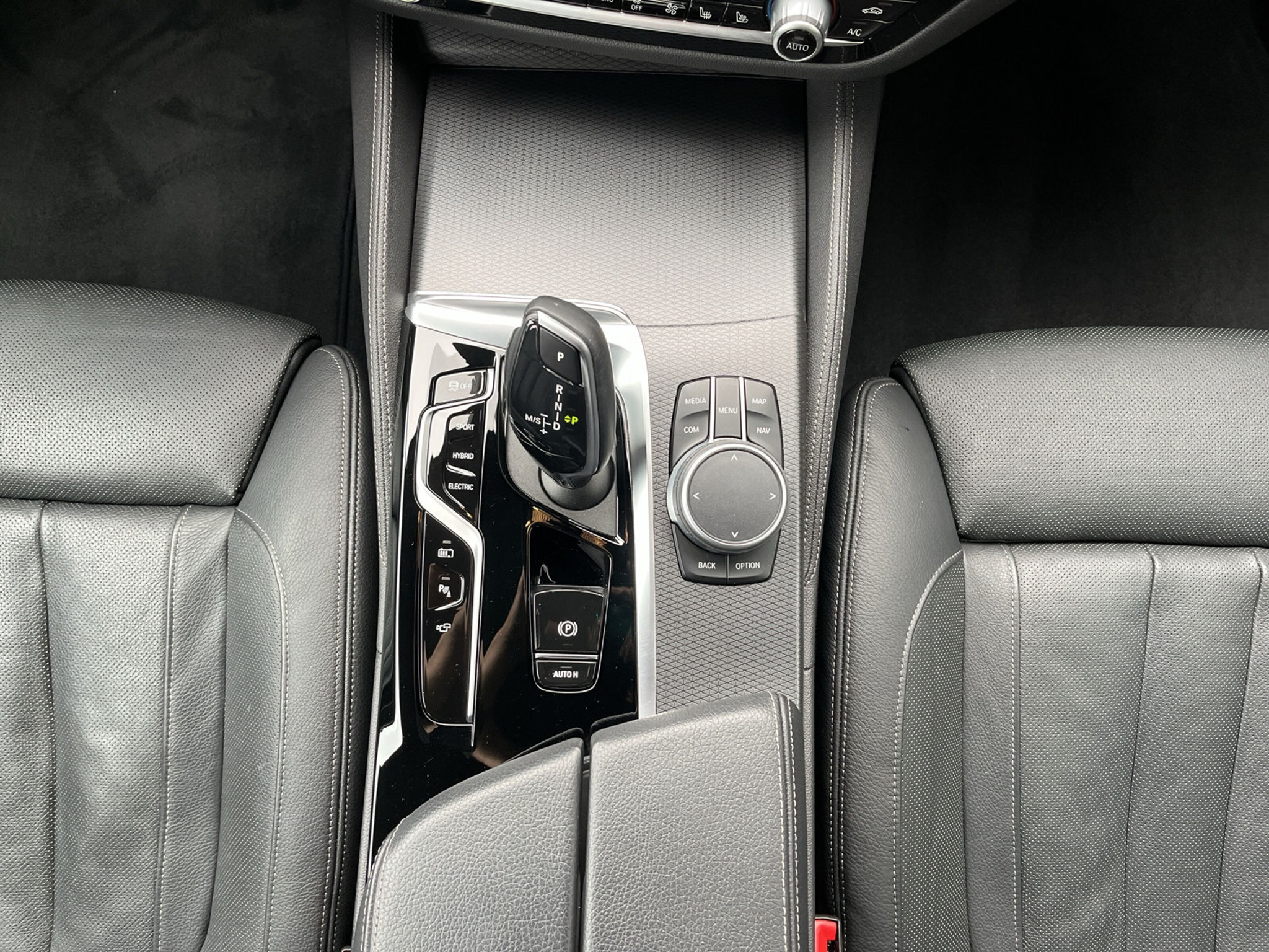 listing desktop thumbnail image 12