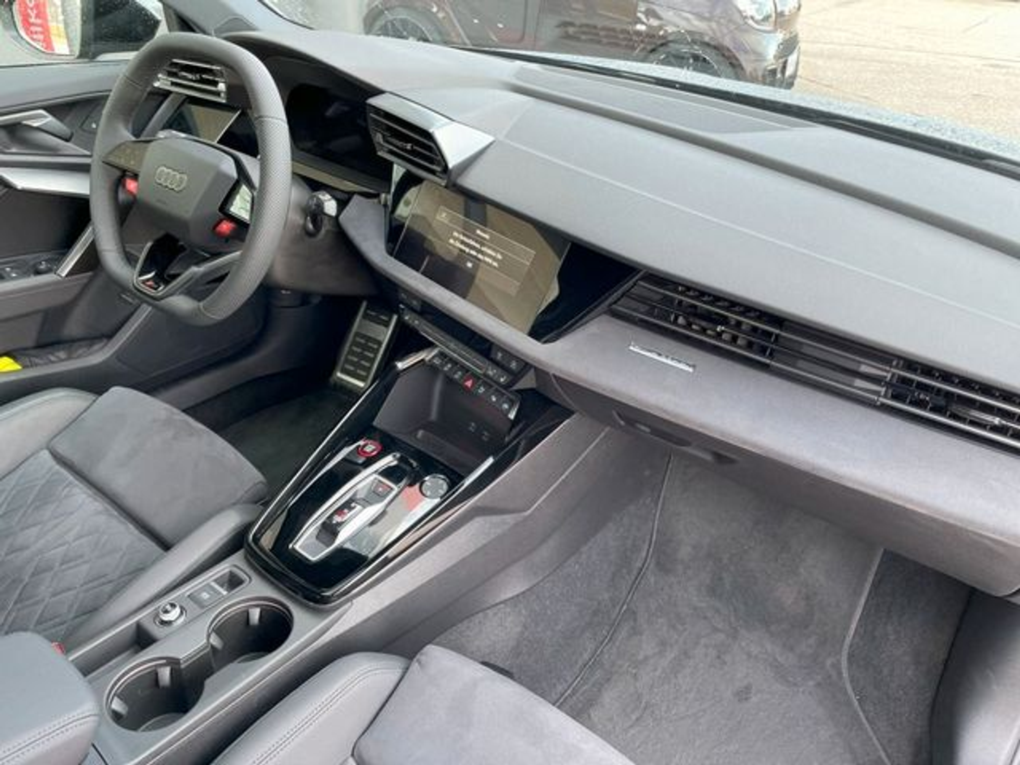 listing desktop thumbnail image 15