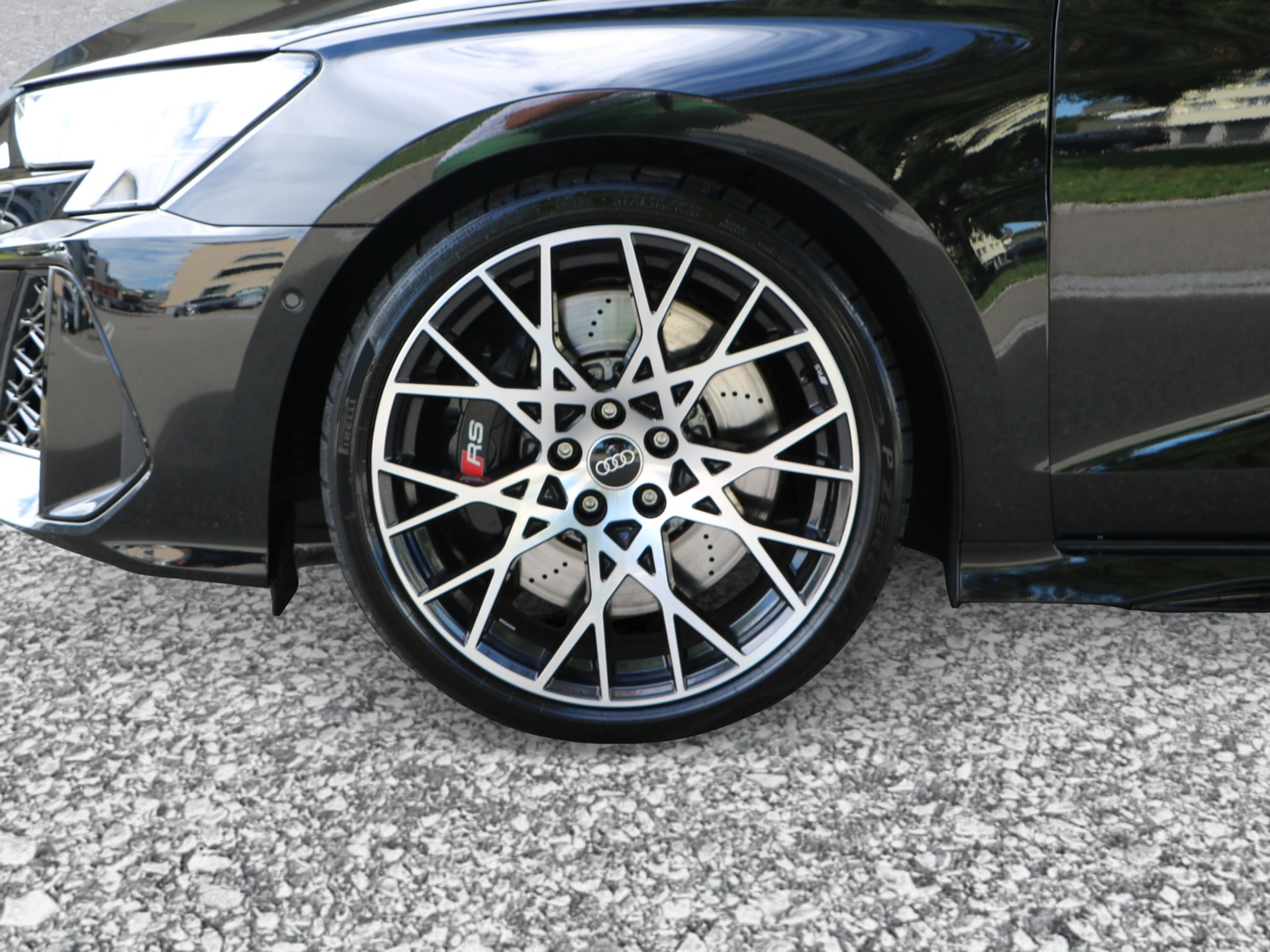 listing desktop thumbnail image 5