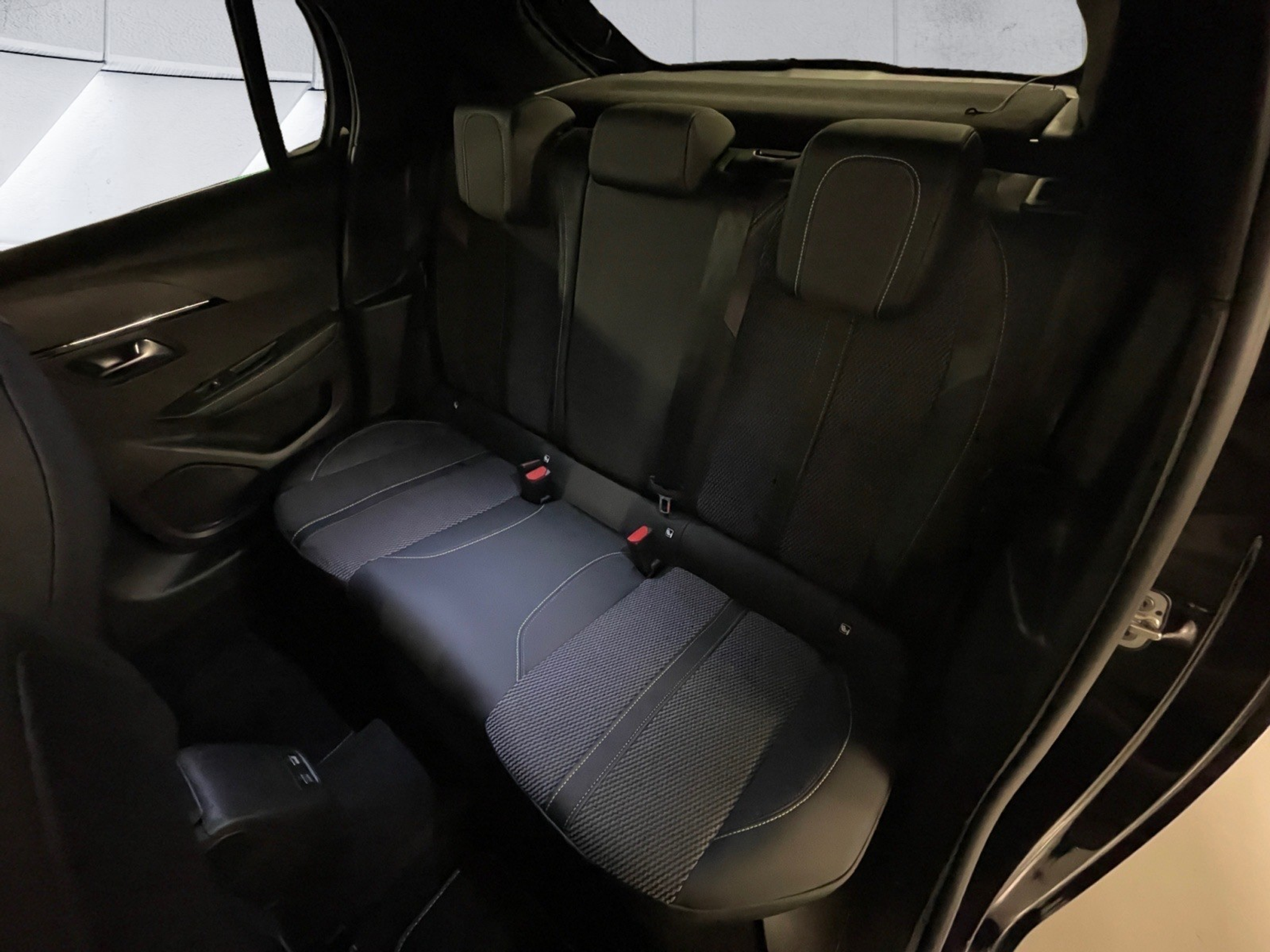 listing desktop thumbnail image 13