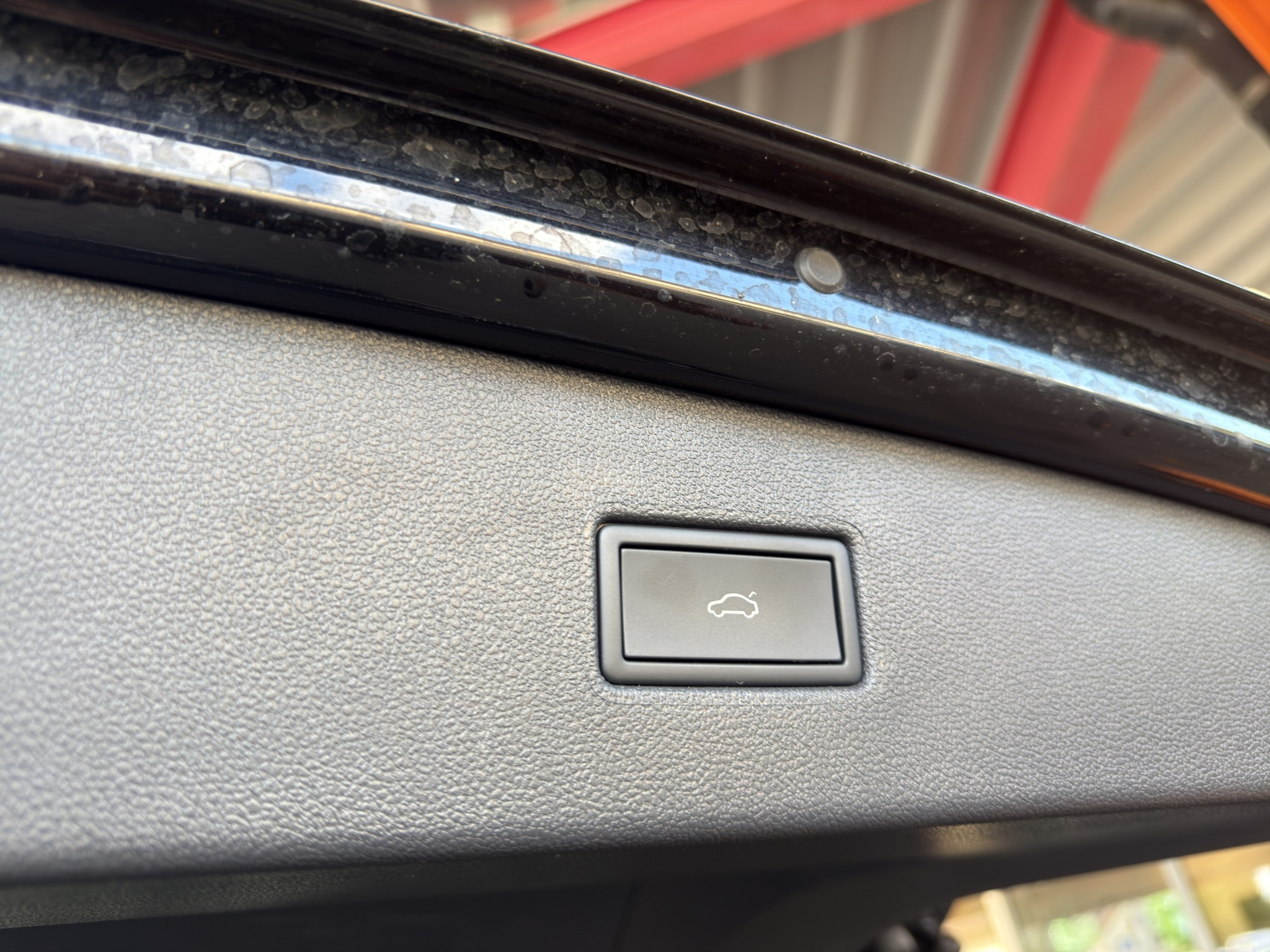 listing desktop thumbnail image 20