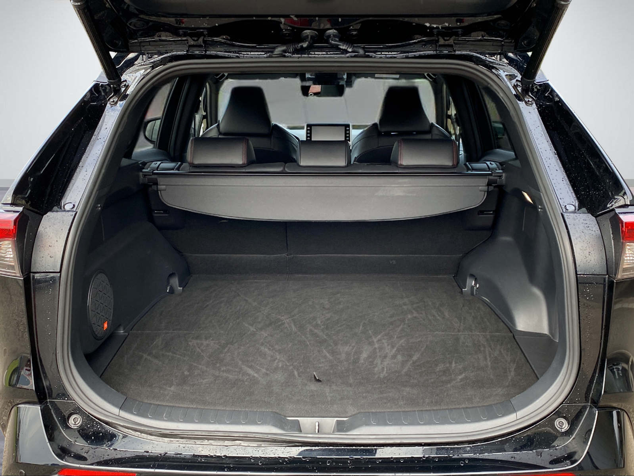 listing desktop thumbnail image 5