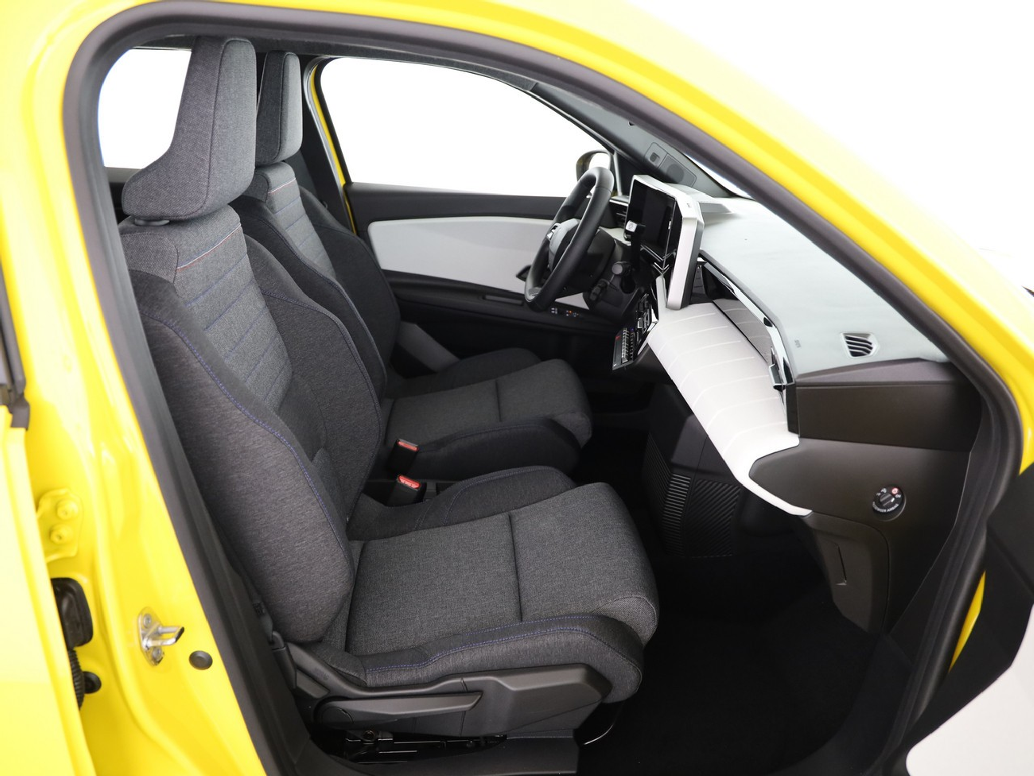 listing desktop thumbnail image 6