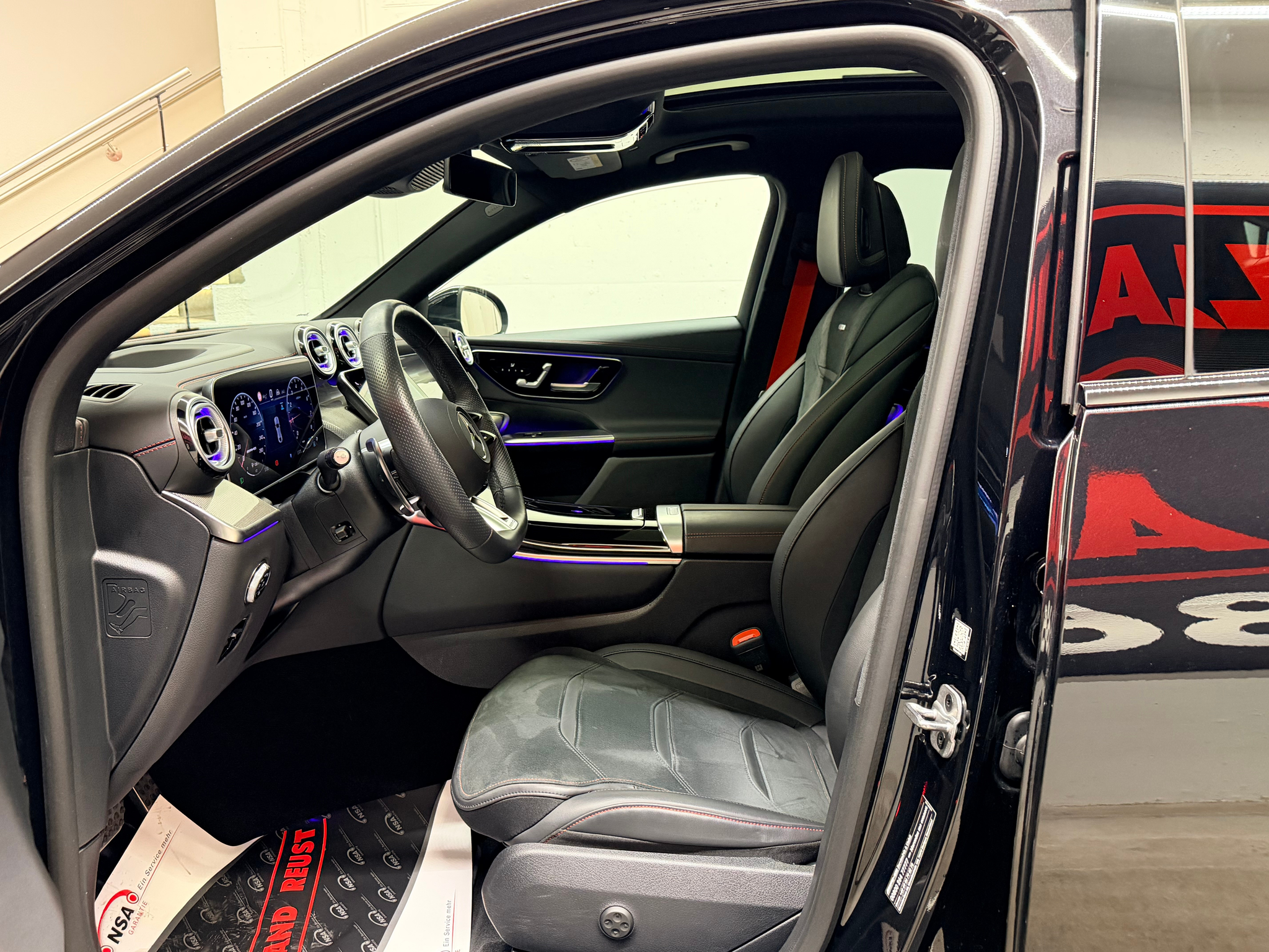 listing desktop thumbnail image 16