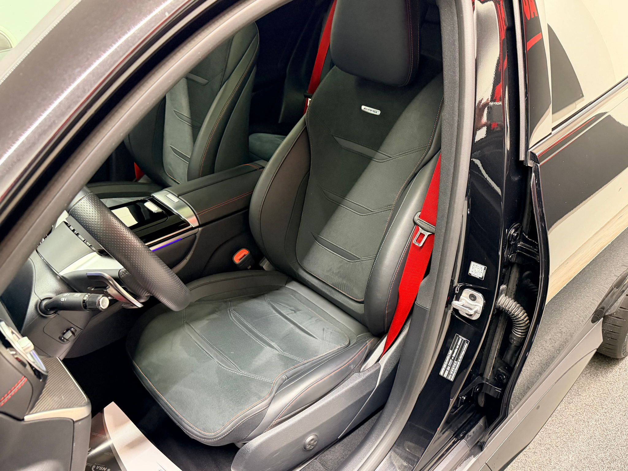 listing desktop thumbnail image 17