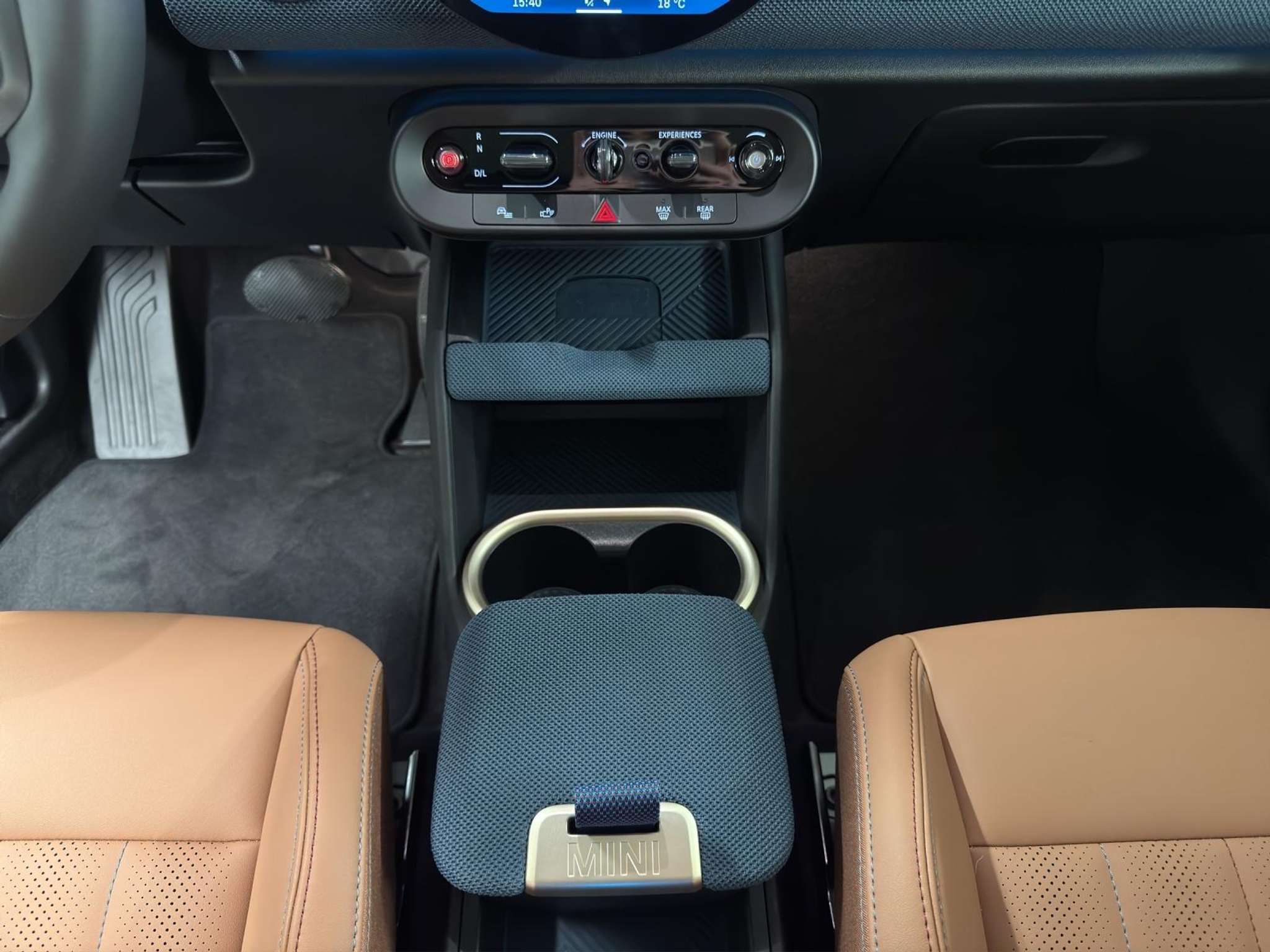 listing desktop thumbnail image 17