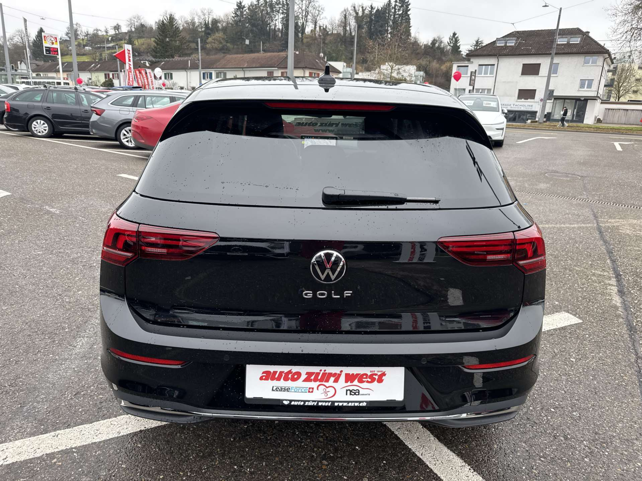 listing desktop thumbnail image 14