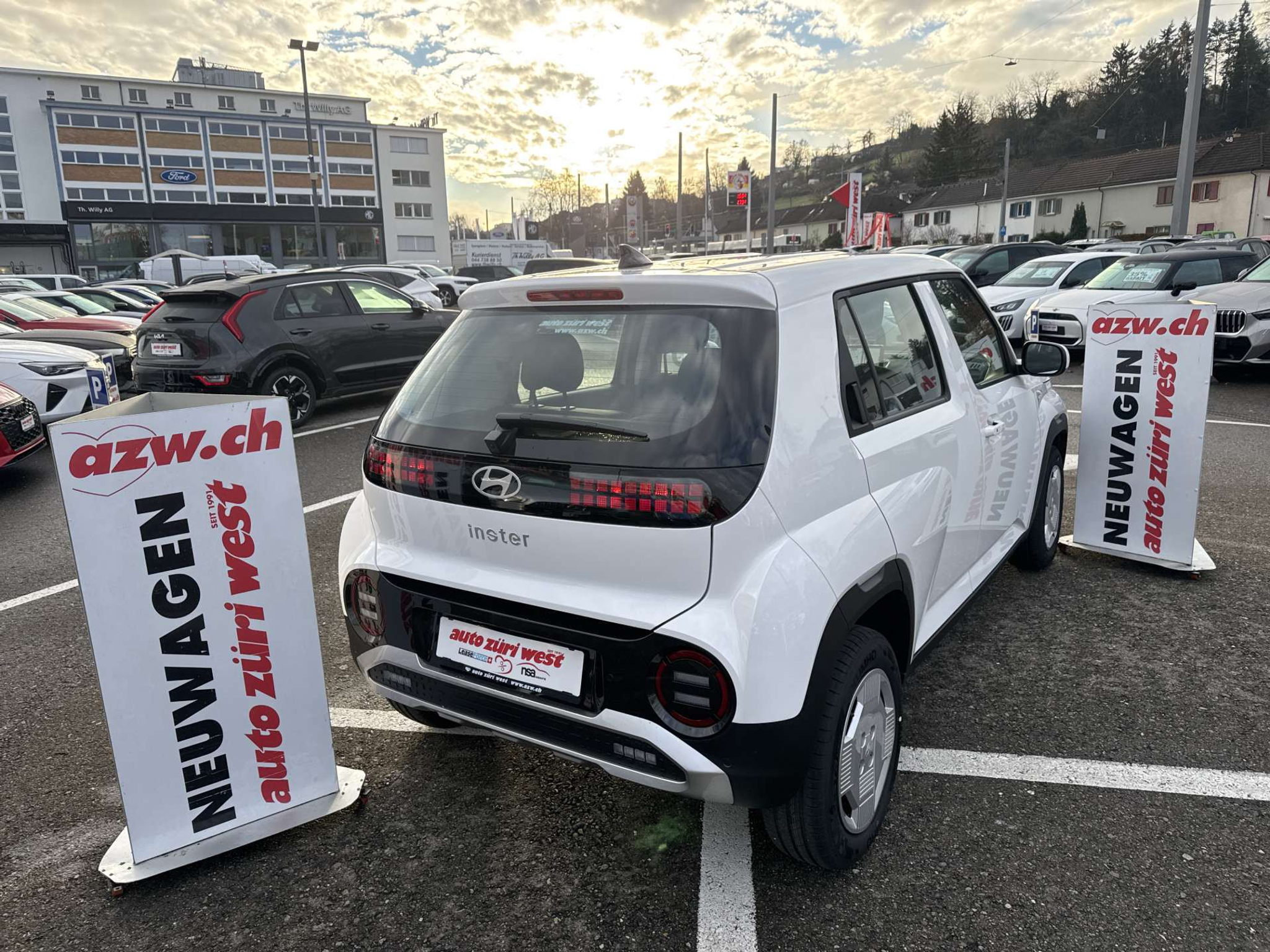 listing desktop thumbnail image 2