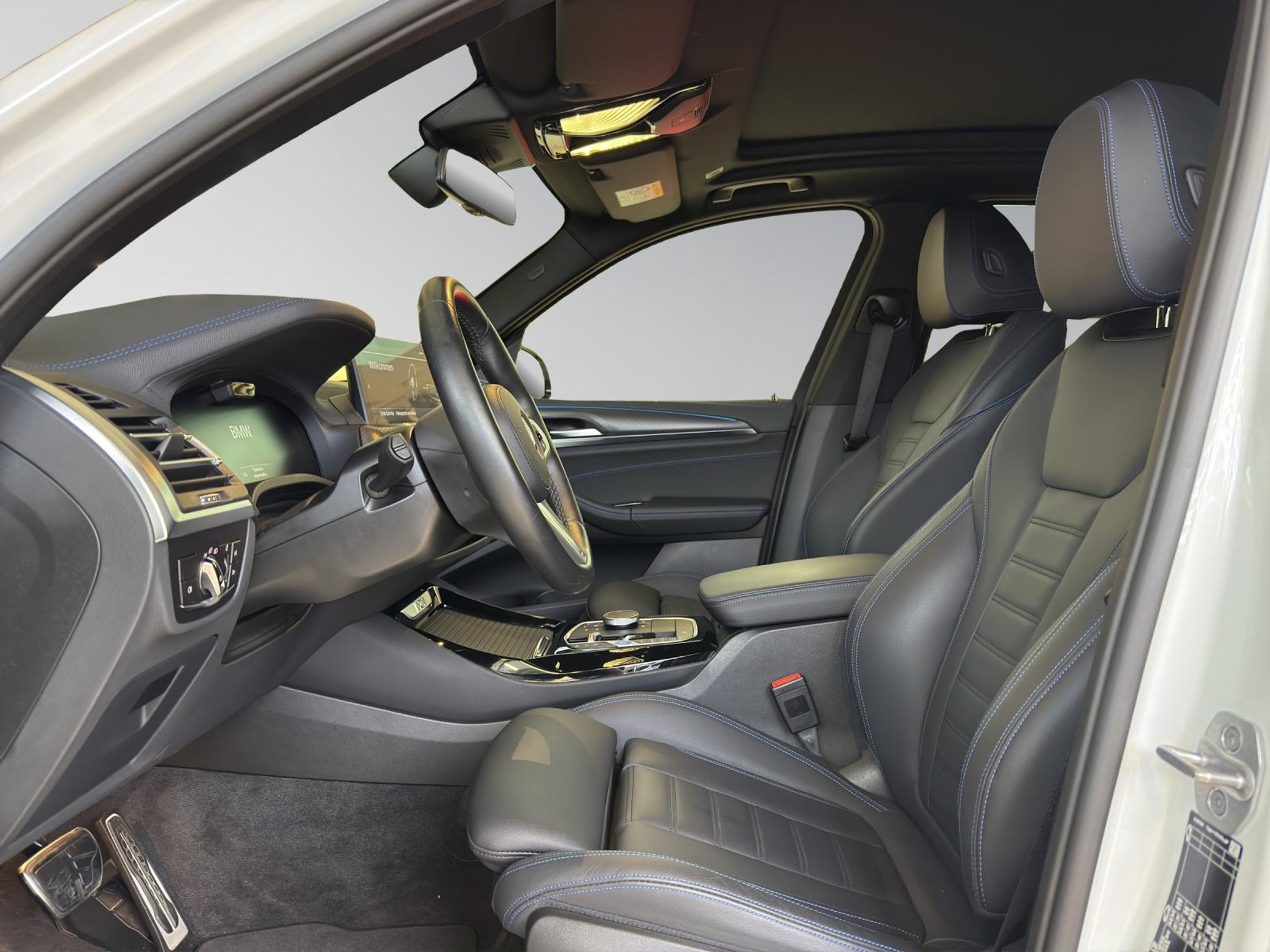 listing desktop thumbnail image 10