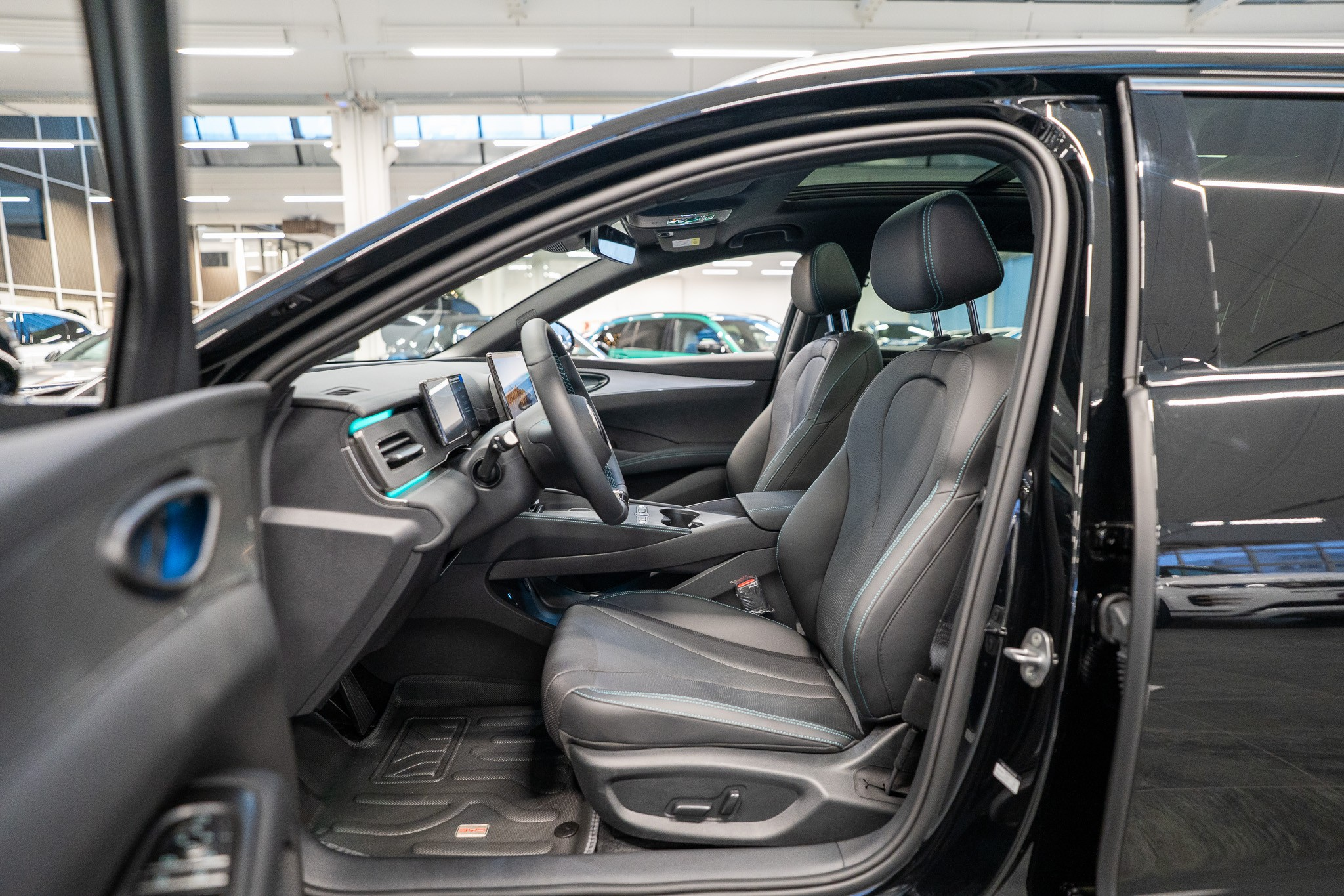 listing desktop thumbnail image 9