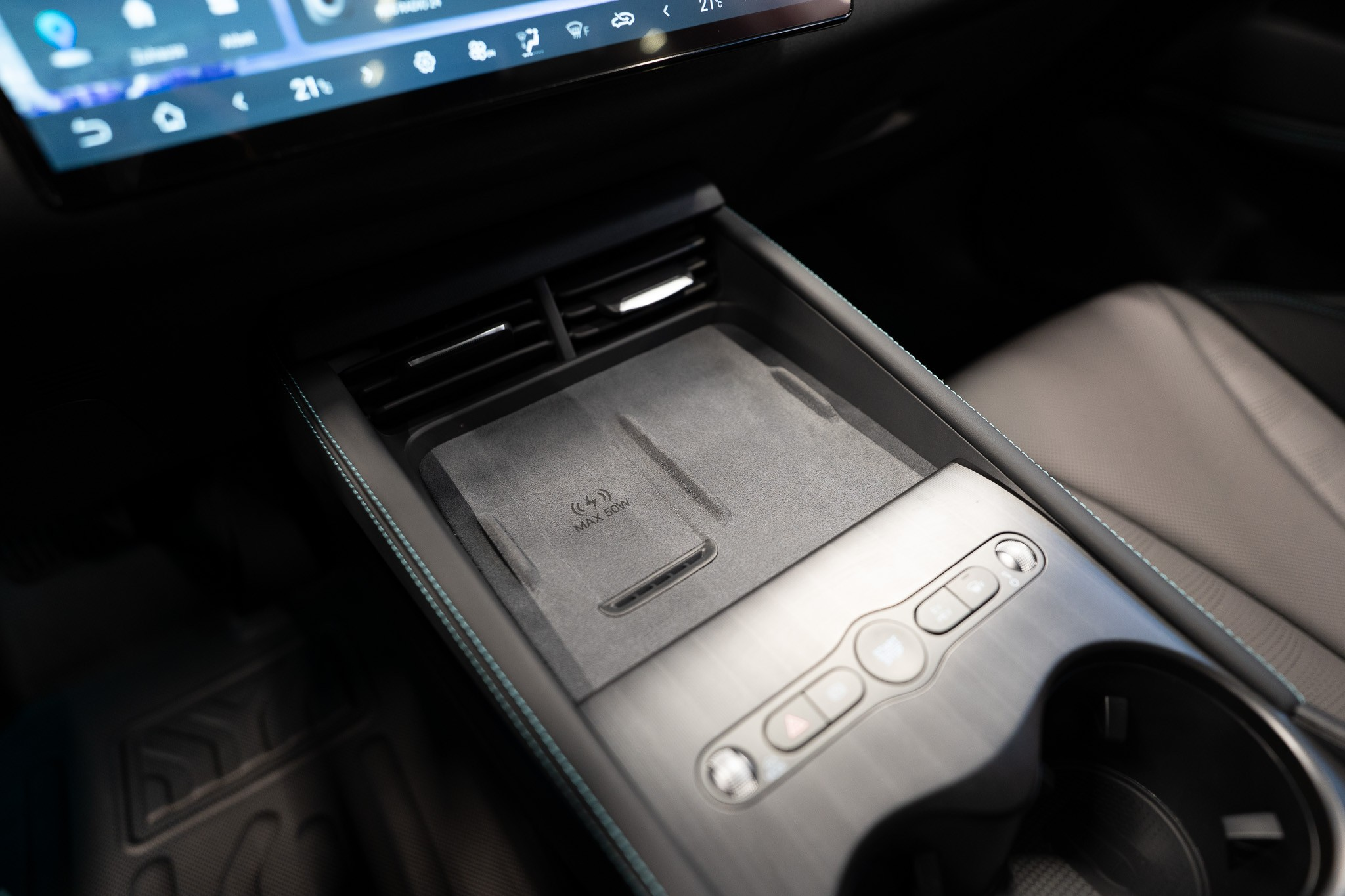 listing desktop thumbnail image 17