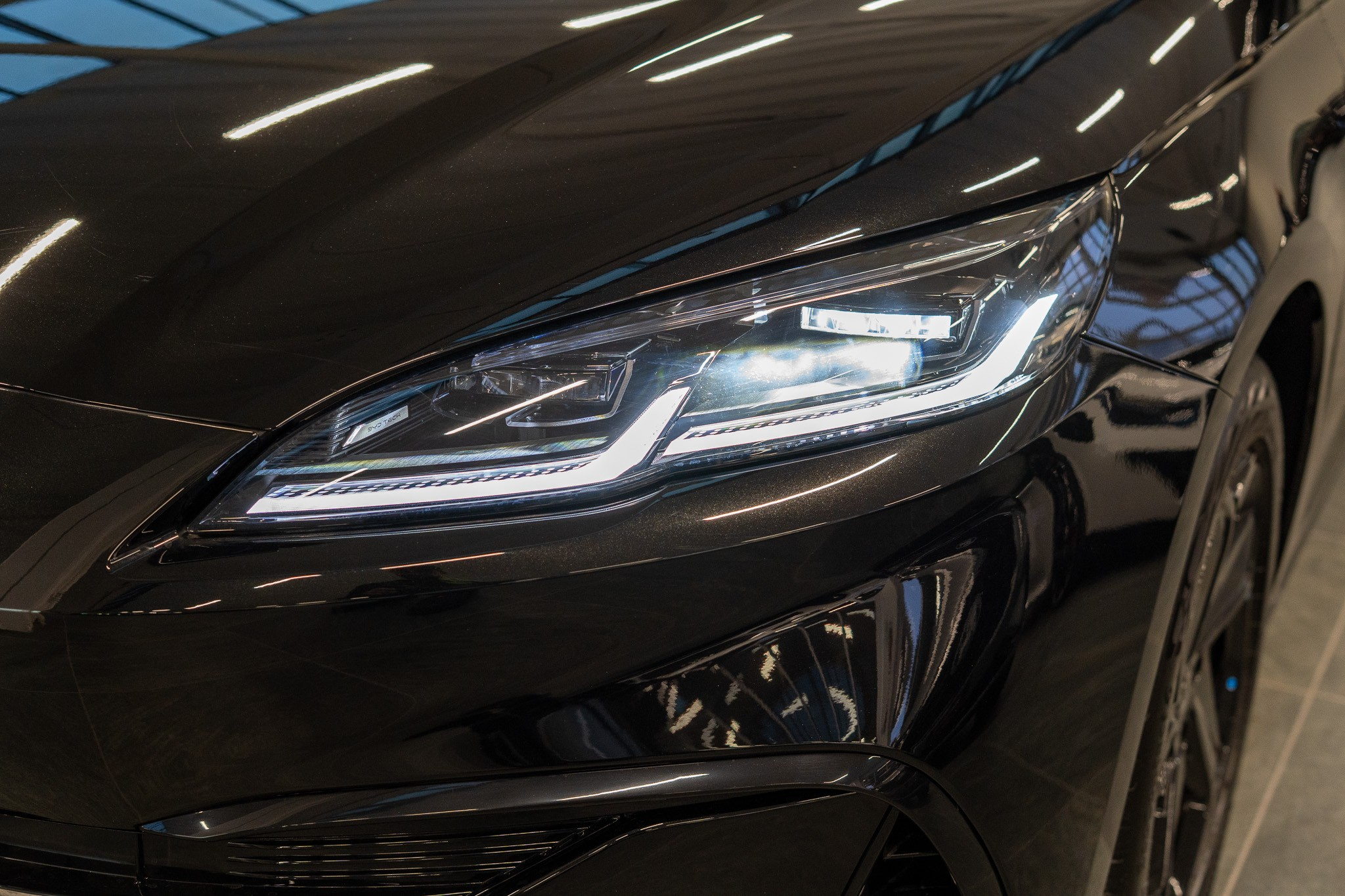 listing desktop thumbnail image 24