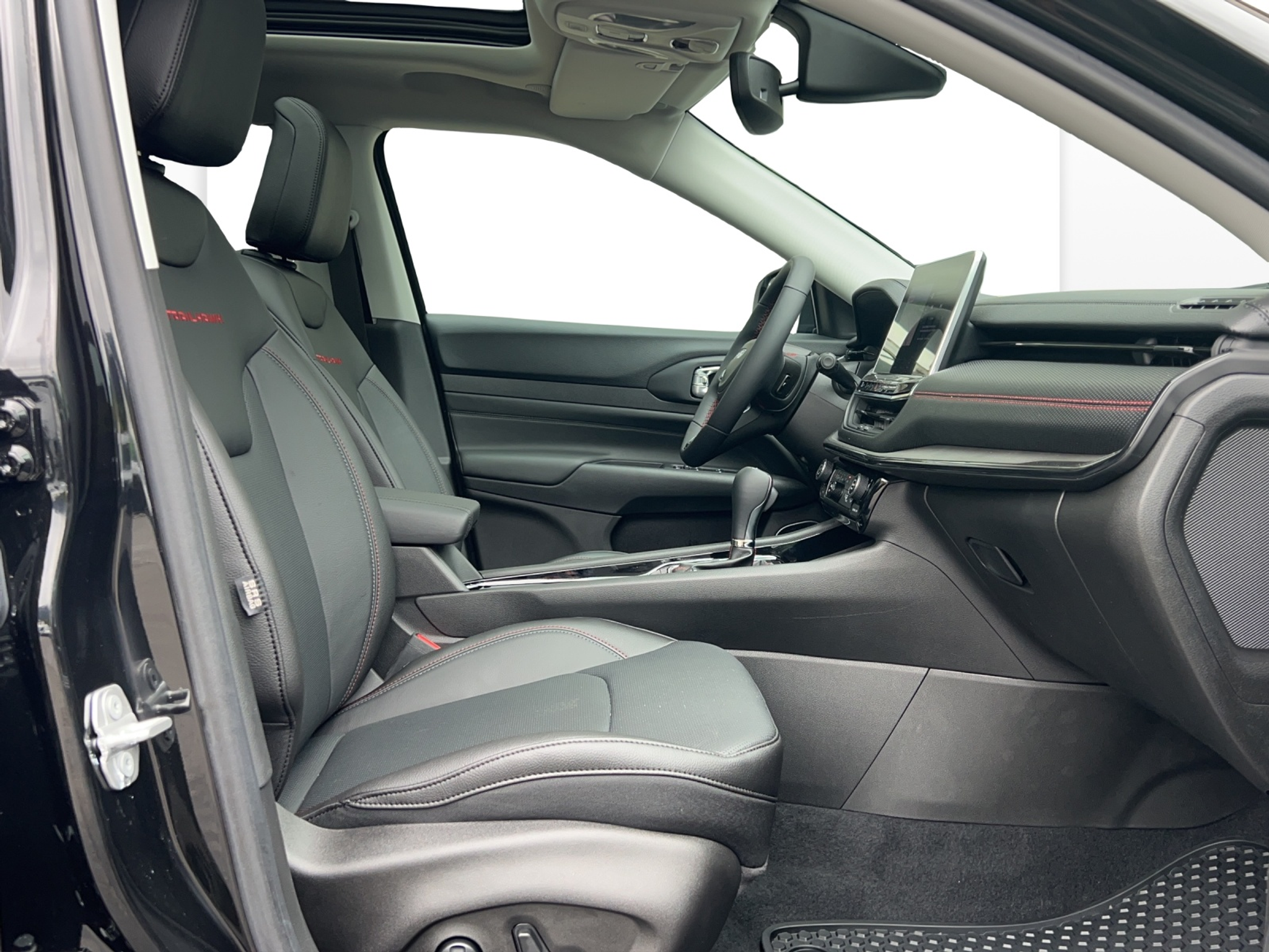 listing desktop thumbnail image 6