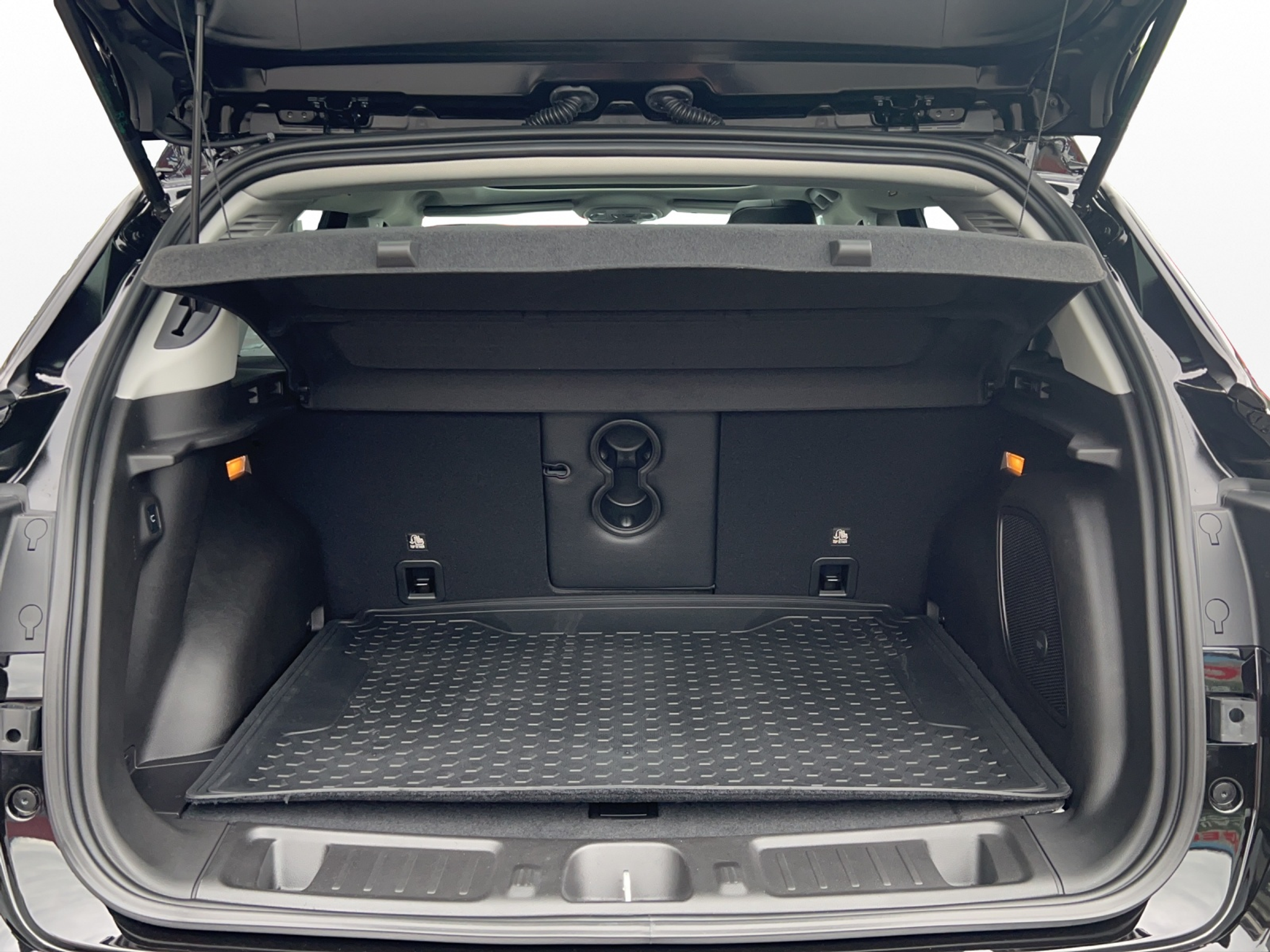 listing desktop thumbnail image 14