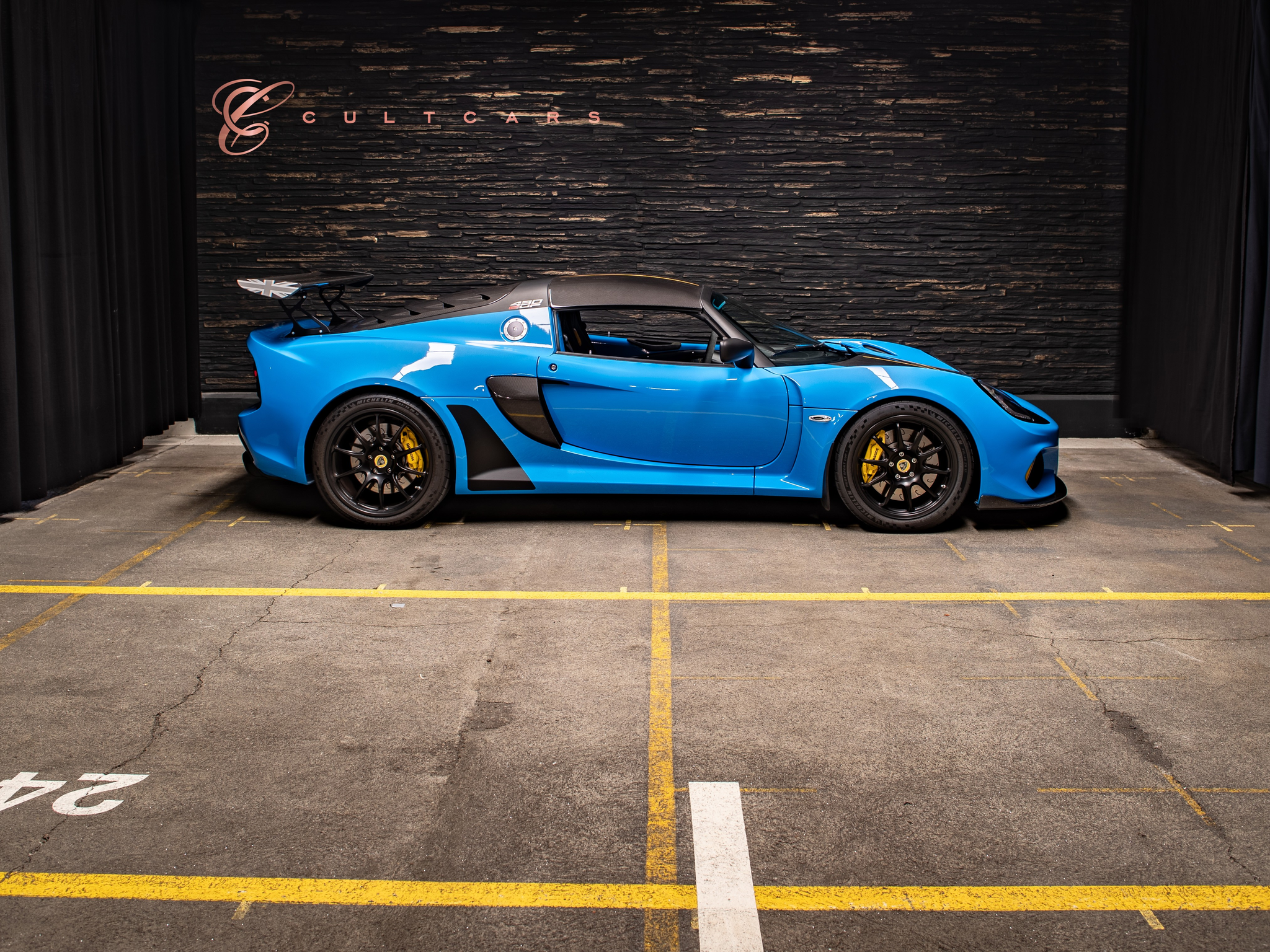 car-image-0