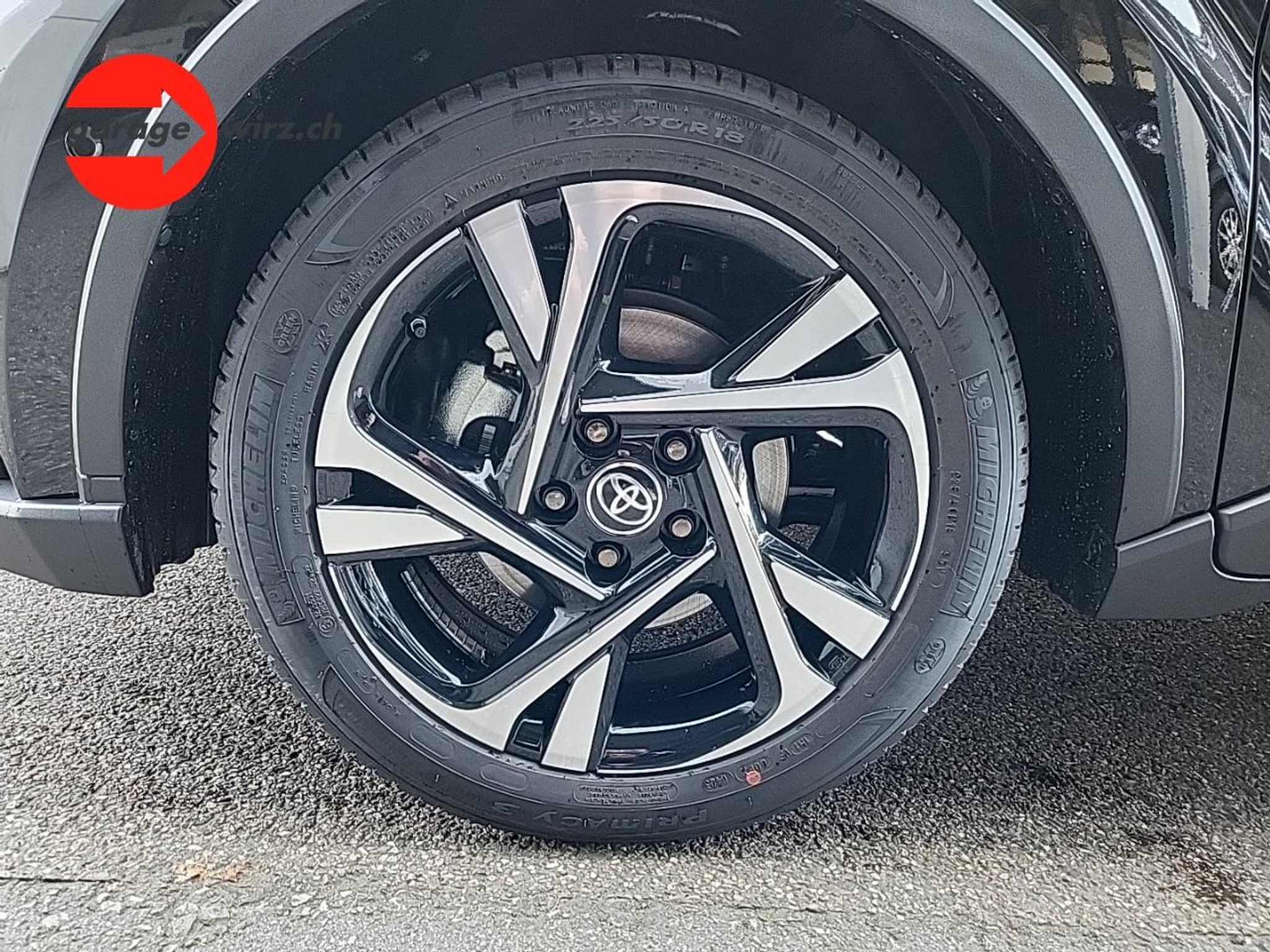 listing desktop thumbnail image 9