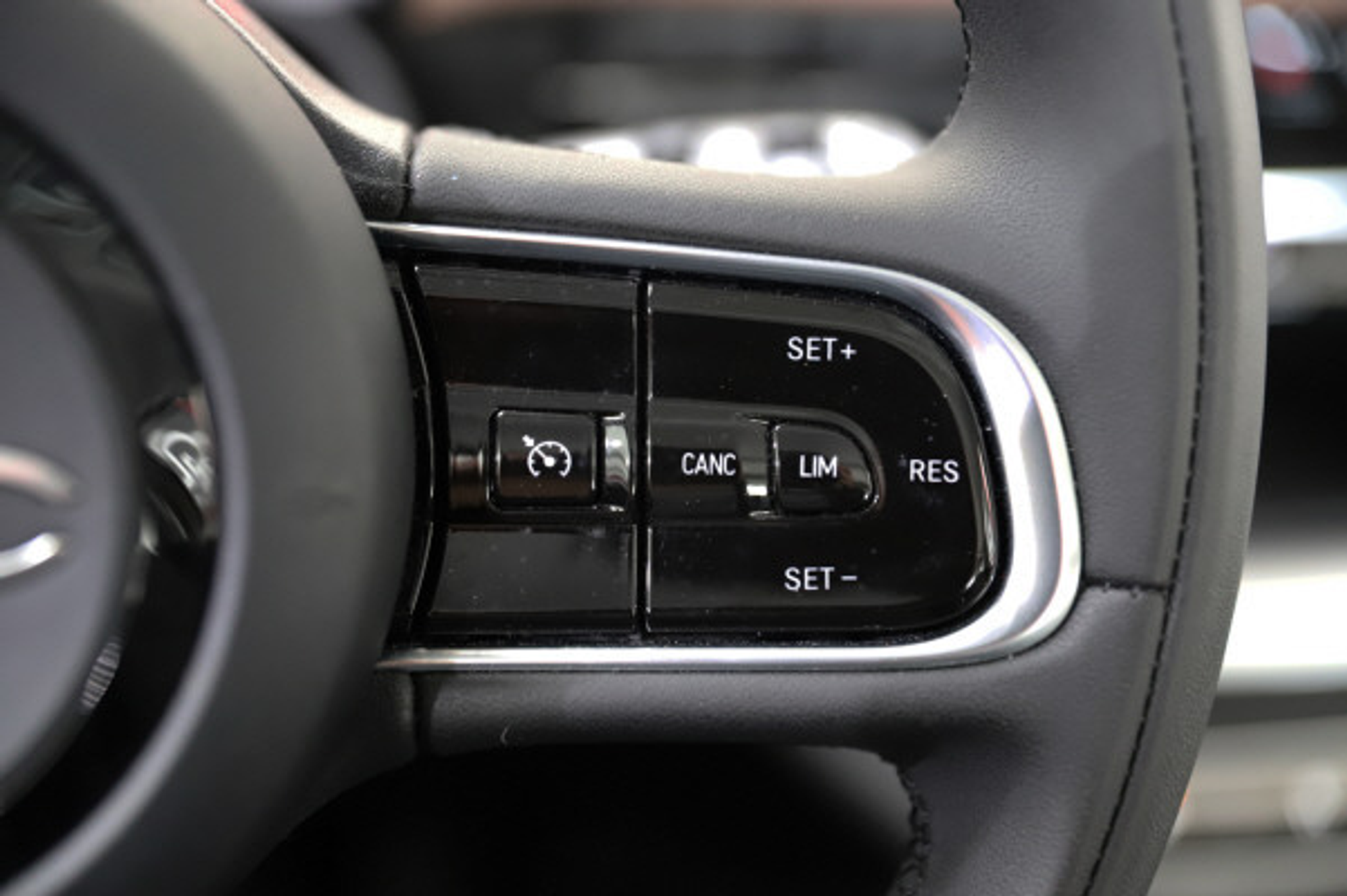 listing desktop thumbnail image 13