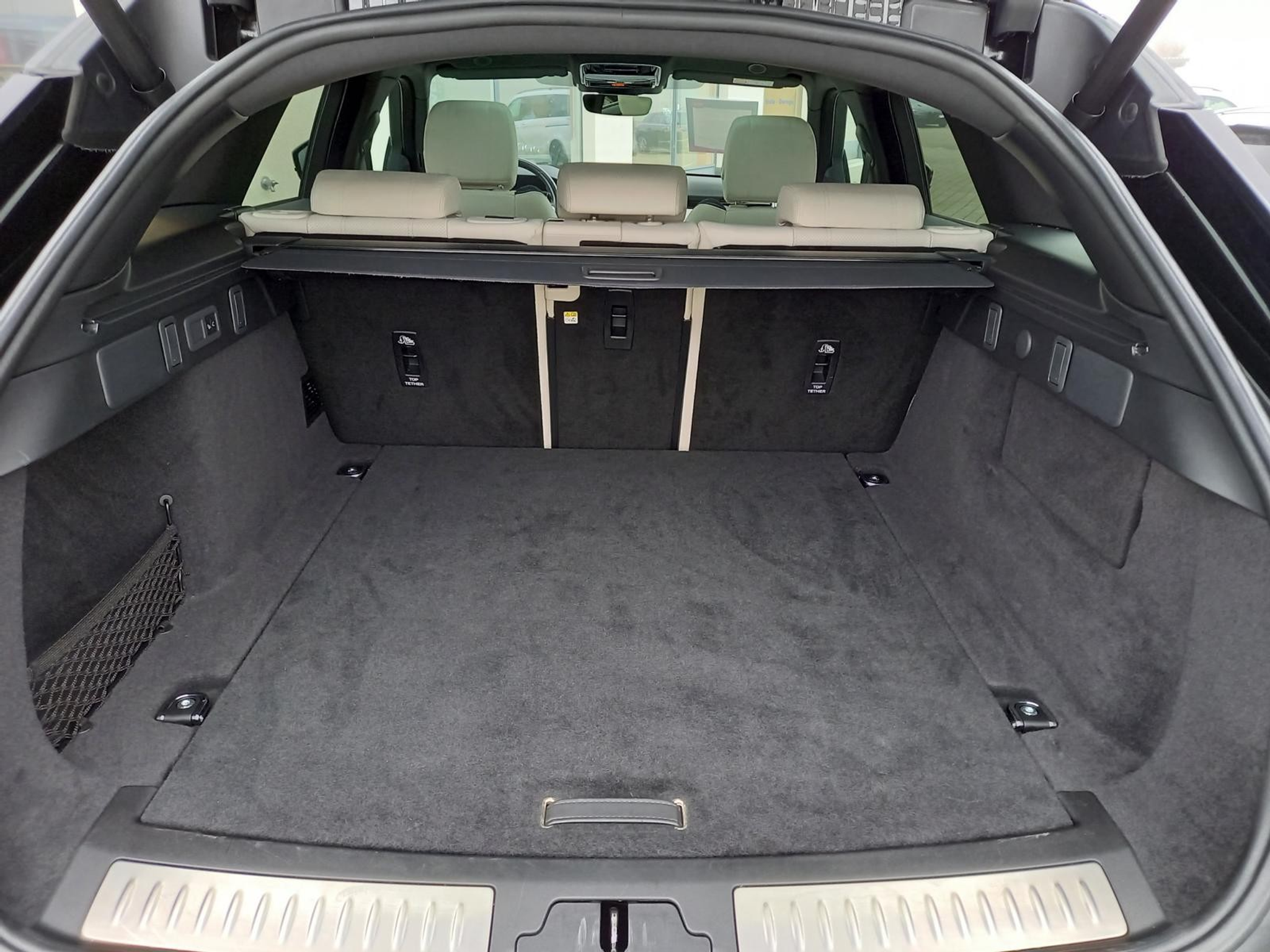 listing desktop thumbnail image 17