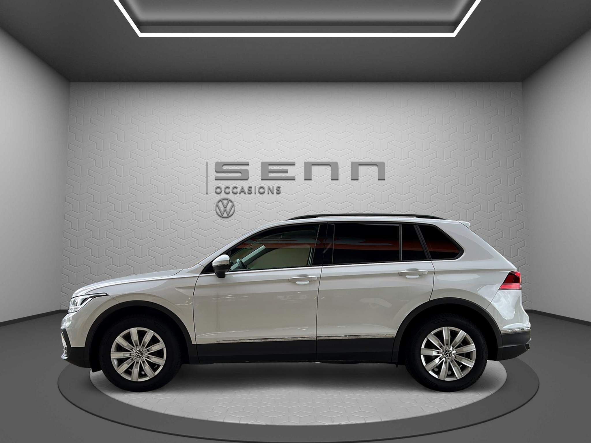 listing desktop thumbnail image 1