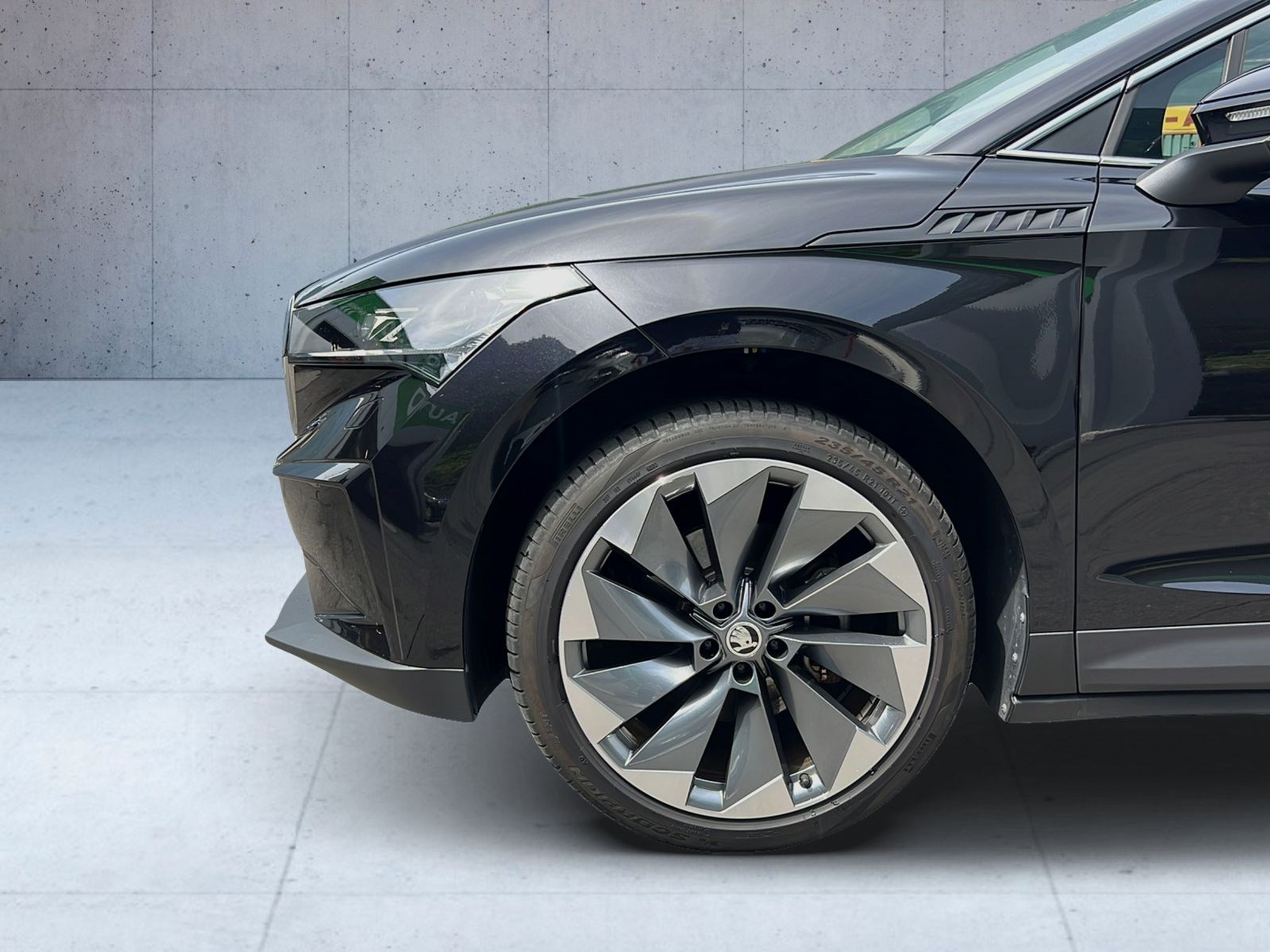 listing desktop thumbnail image 8