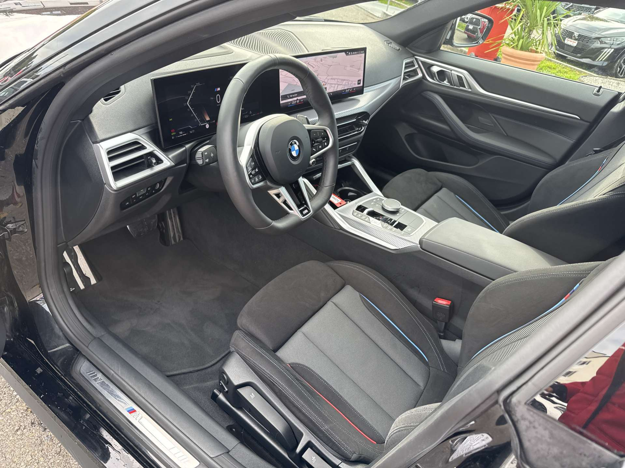 listing desktop thumbnail image 5