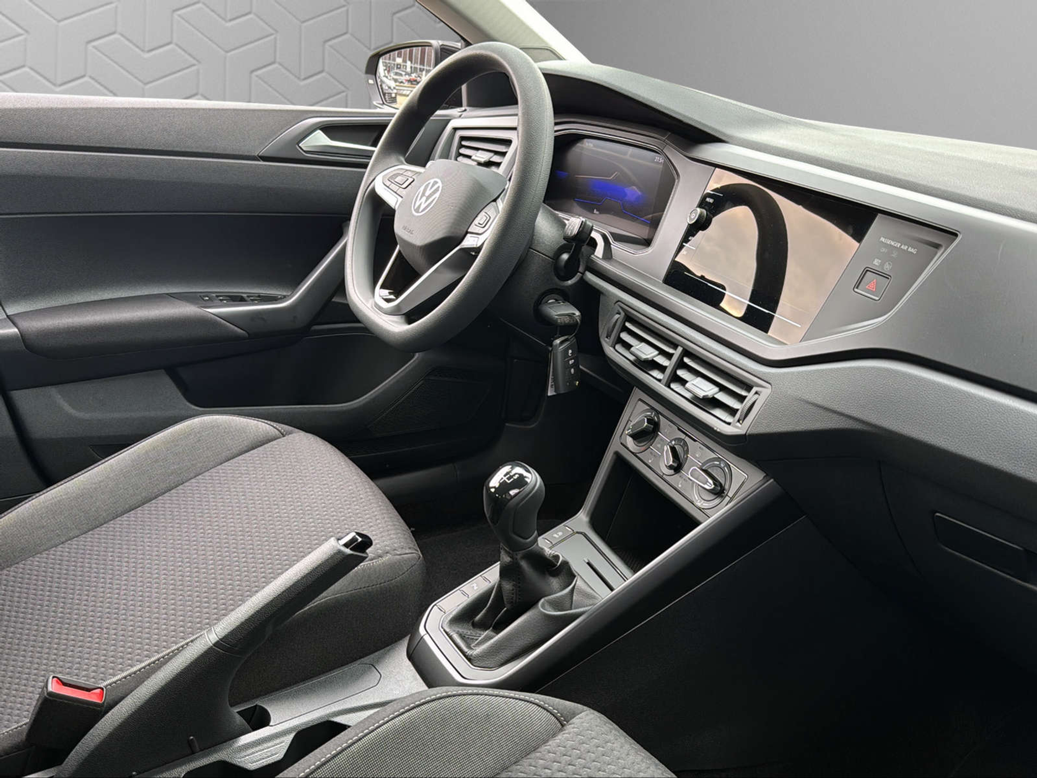 listing desktop thumbnail image 11