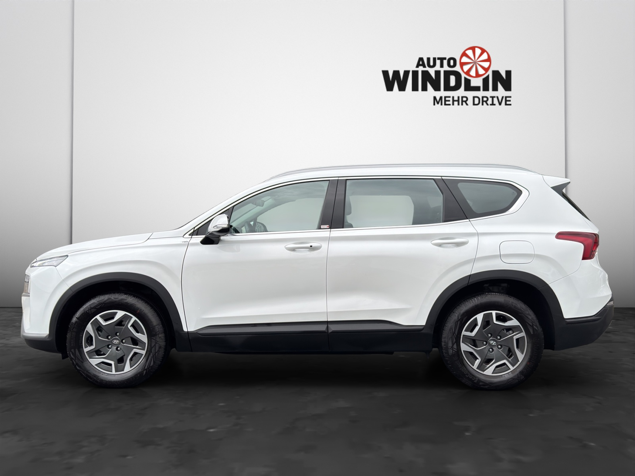 listing desktop thumbnail image 3